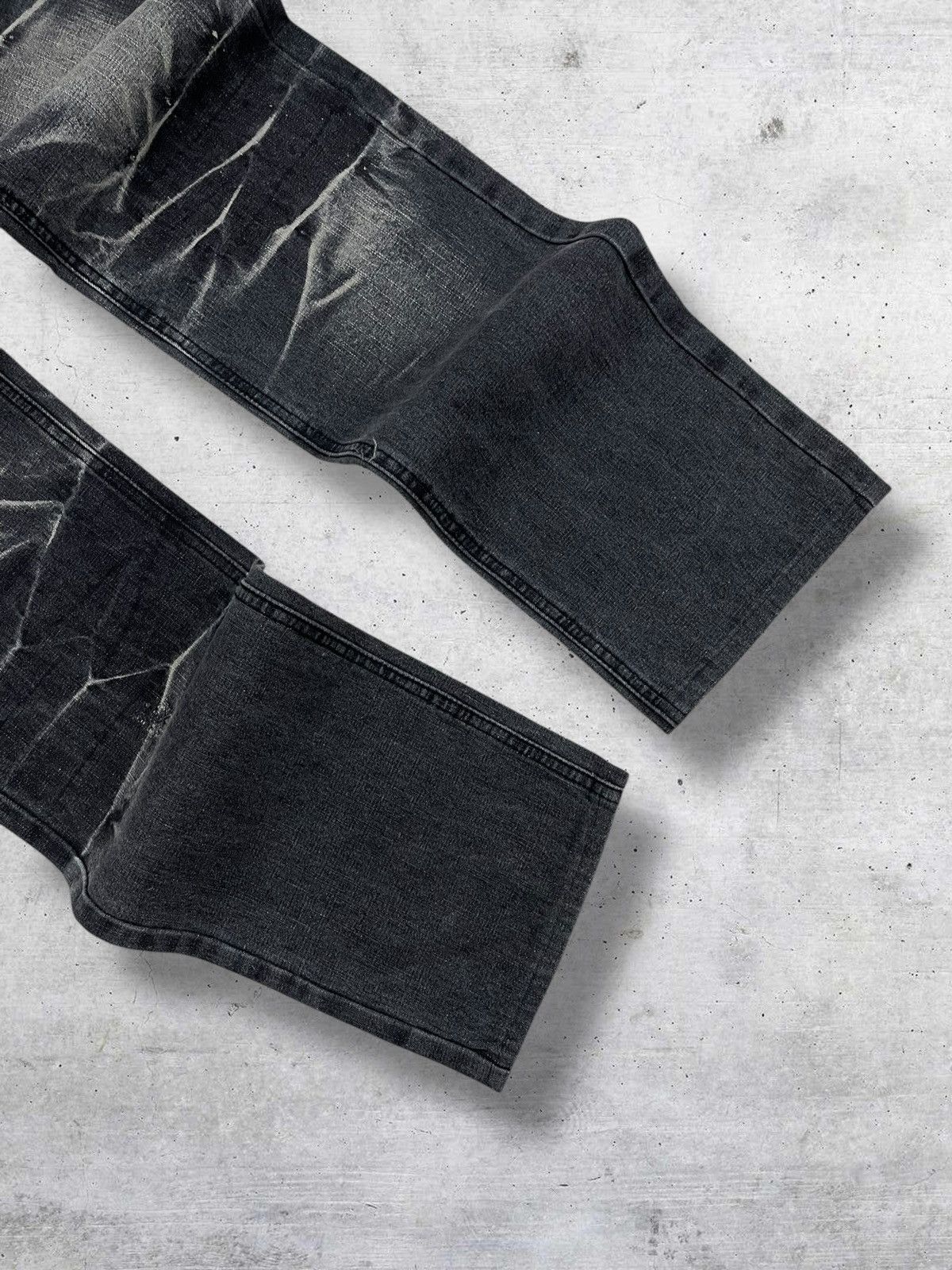 LOWBOX VINTAGE LOWBOX JAPAN OG 90S DESIGNER 3D WHISKER EFFECT DENIM Size US 29 - 5 Thumbnail