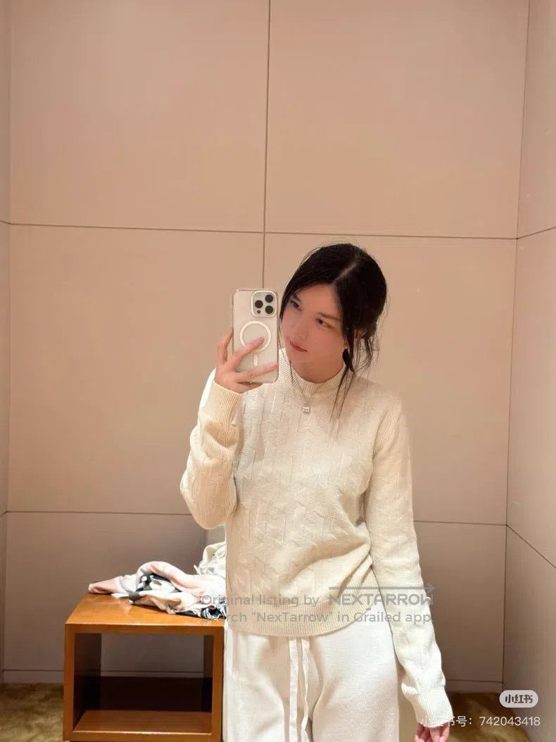 Hermes Hermes White H Pattern Knit Sweater with Twisted Texture Size XS / US 0-2 / IT 36-38 - 9 Thumbnail