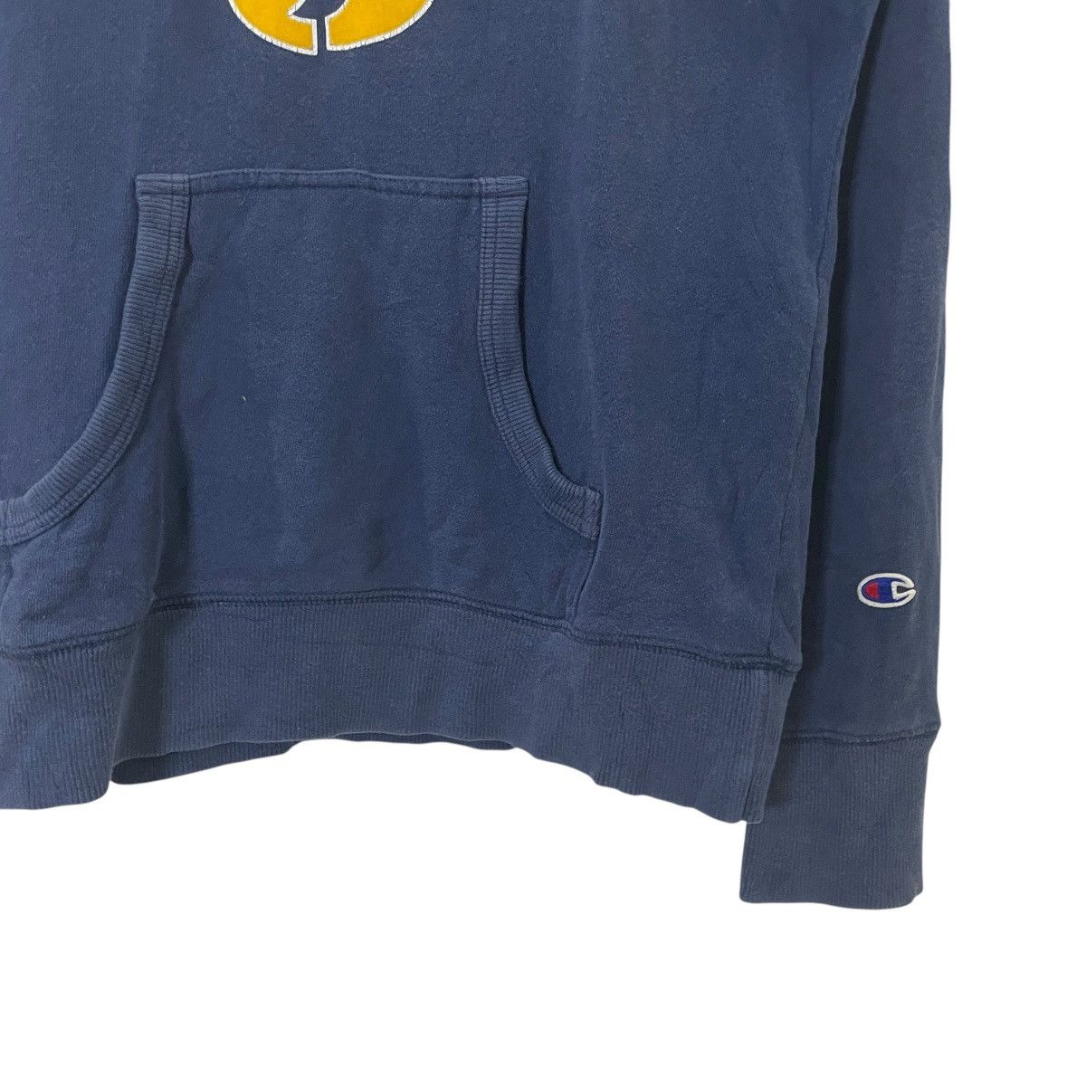 Champion Vintage Champion Hoodies Size L / US 10 / IT 46 - 4 Thumbnail