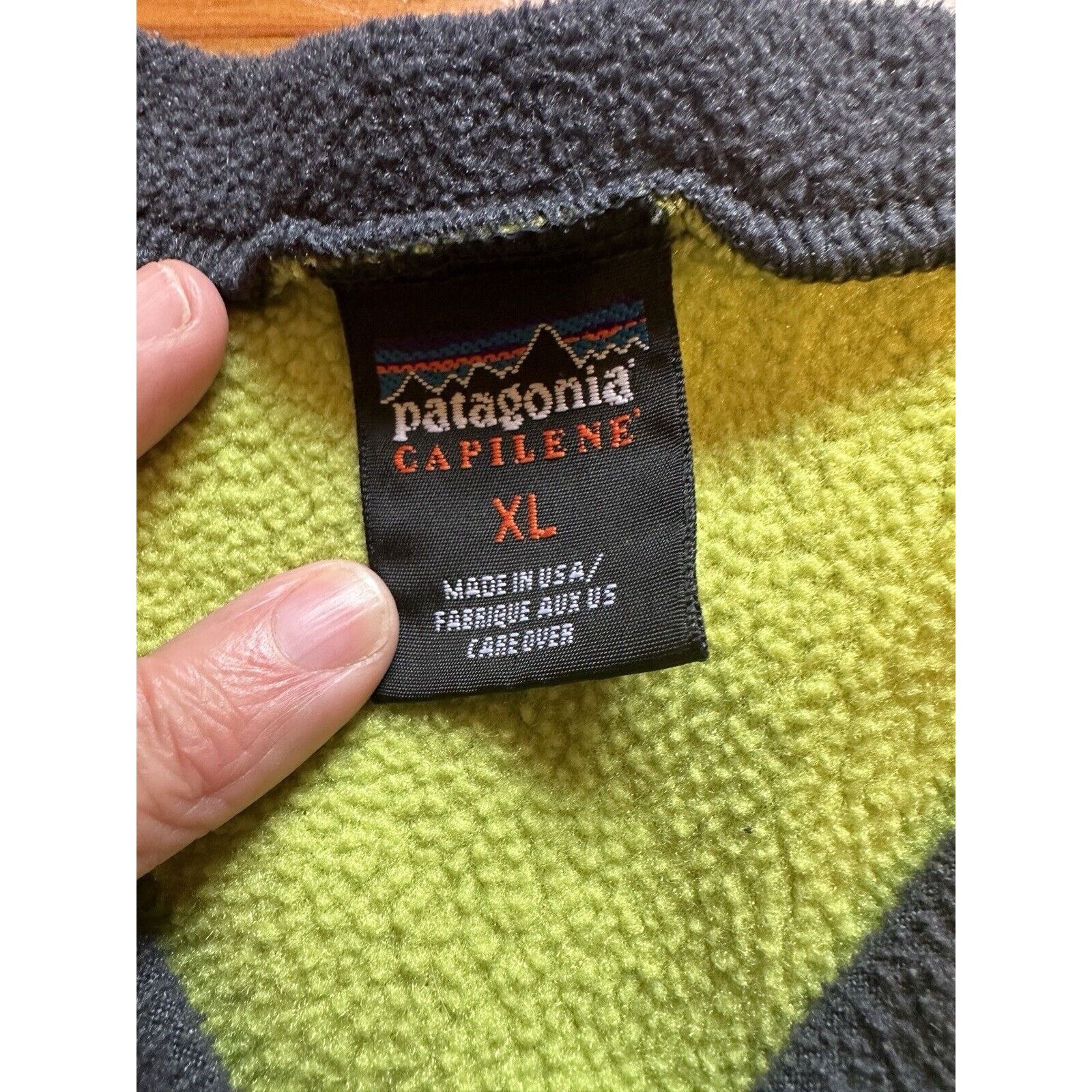 Patagonia Vintage Patagonia Capilene V-Neck Fleece Base Layer XL USA Size US XL / EU 56 / 4 - 3 Thumbnail