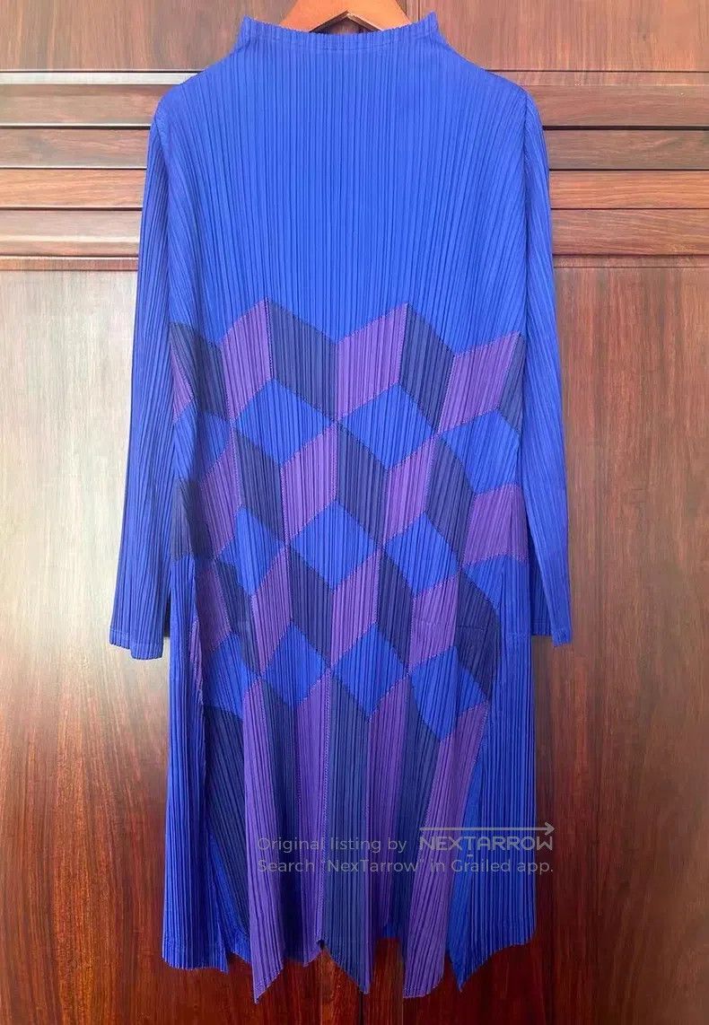 Issey Miyake Issey Miyake Blue-purple Applique Long Top Size L / US 10 / IT 46 - 1 Thumbnail