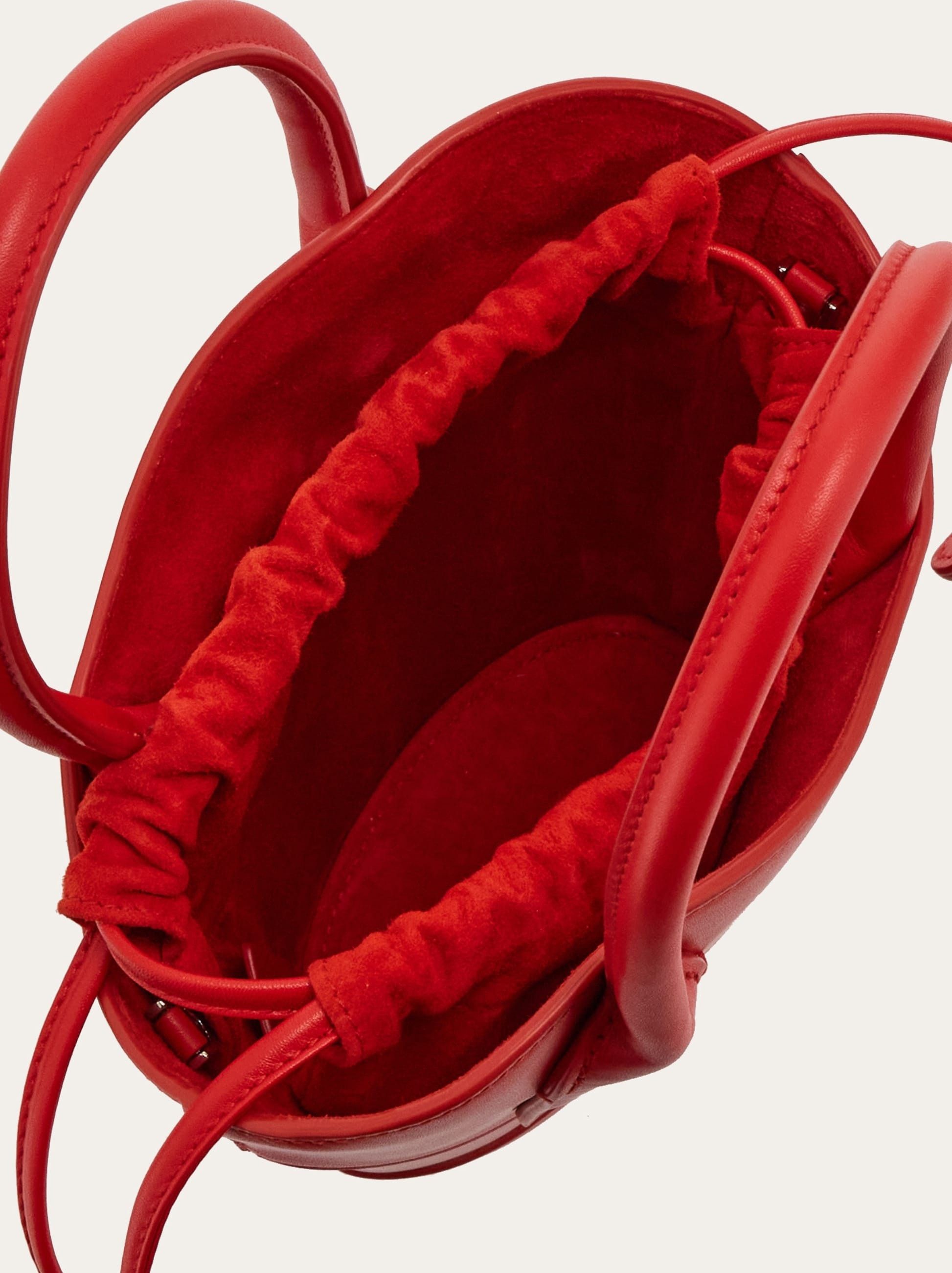 Salvatore Ferragamo o1s1rm0924 Size: OS / Tote Bag in Red Size ONE SIZE - 6 Thumbnail