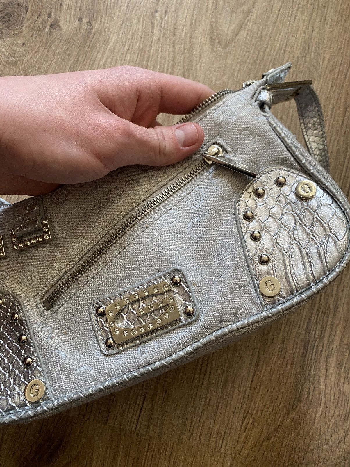 Other Vintage Y2K silver avant garde big logo bag shine Size ONE SIZE - 7 Thumbnail