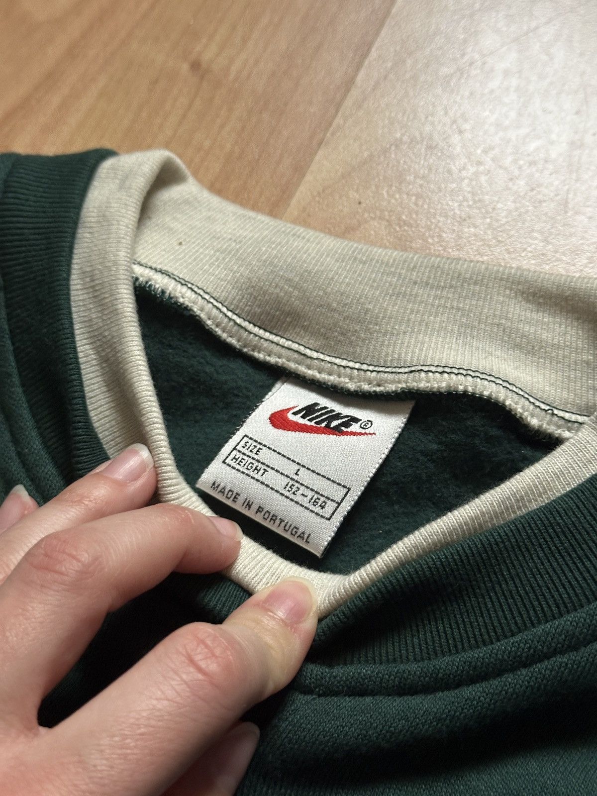 Nike Vintage DSWT 90s Nike USA Spellout sweatshirt size XS-S fit Size US XS / EU 42 / 0 - 4 Thumbnail