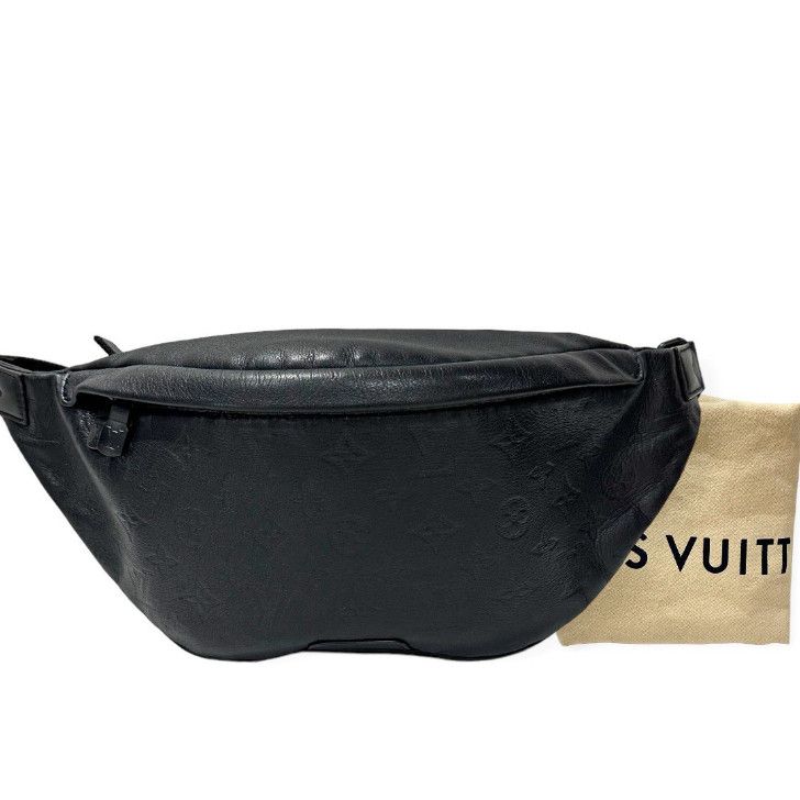 Louis Vuitton Discovery Bum Bag Monogram Black