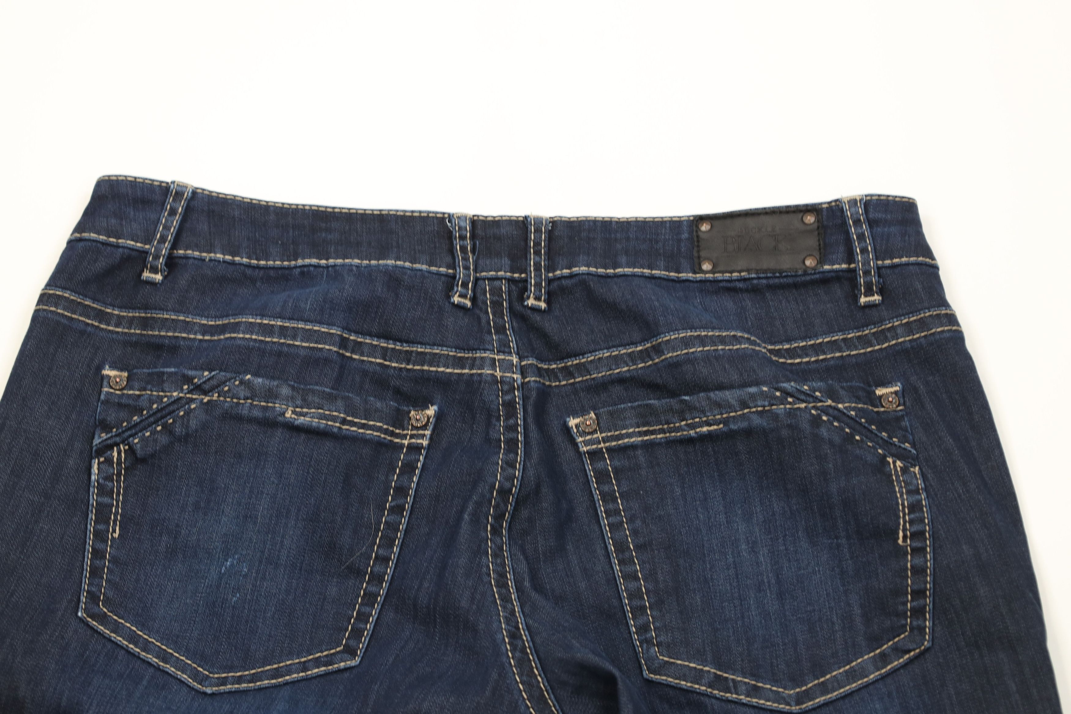Vintage Buckle Black Stitch Faded Fit No 76 Skinny Leg Denim Jeans Size US 33 - 10 Thumbnail