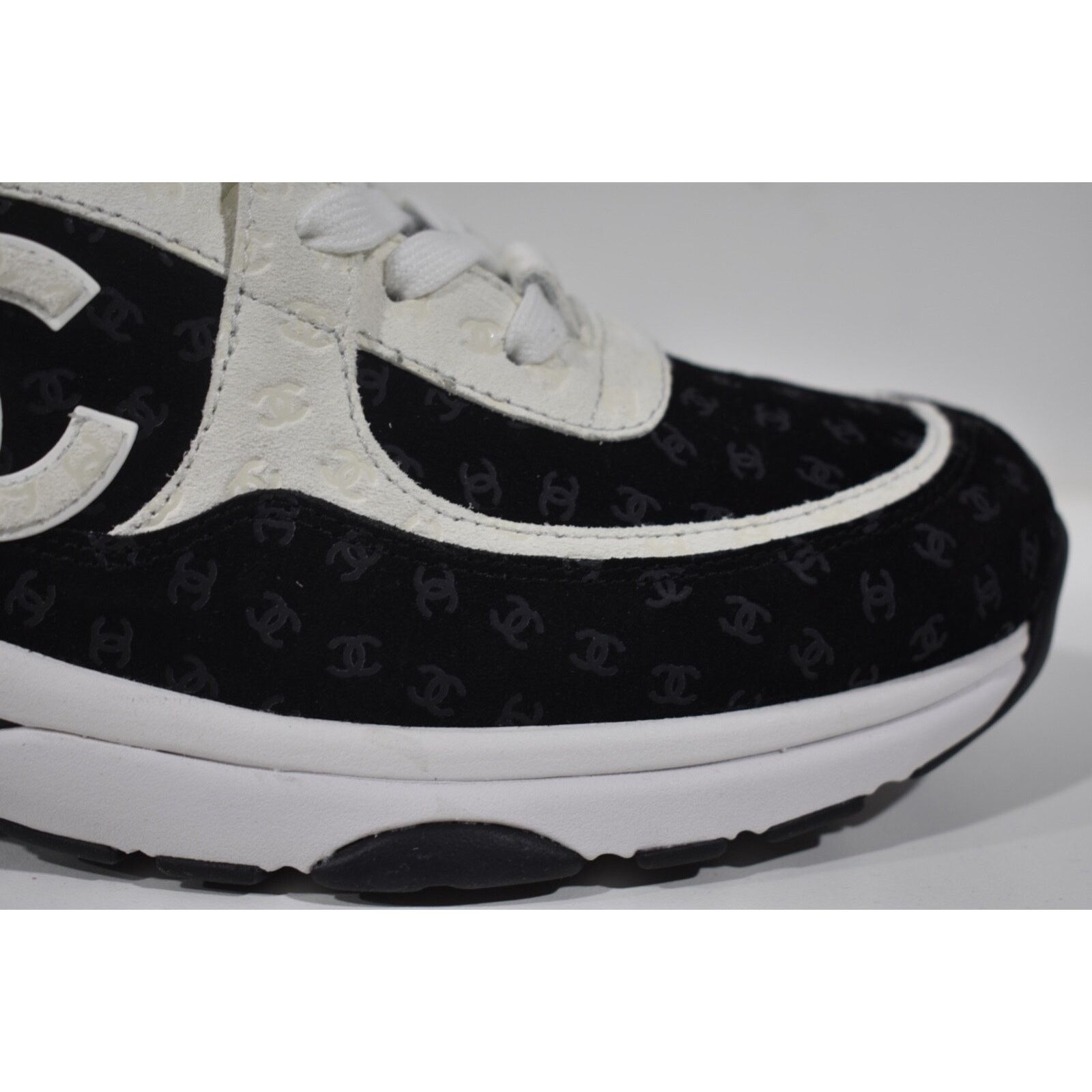 Chanel Chanel 22A Logo Low Top Lace Up Trainer Sneaker 45 12 Size US 12 / EU 45 - 5 Thumbnail