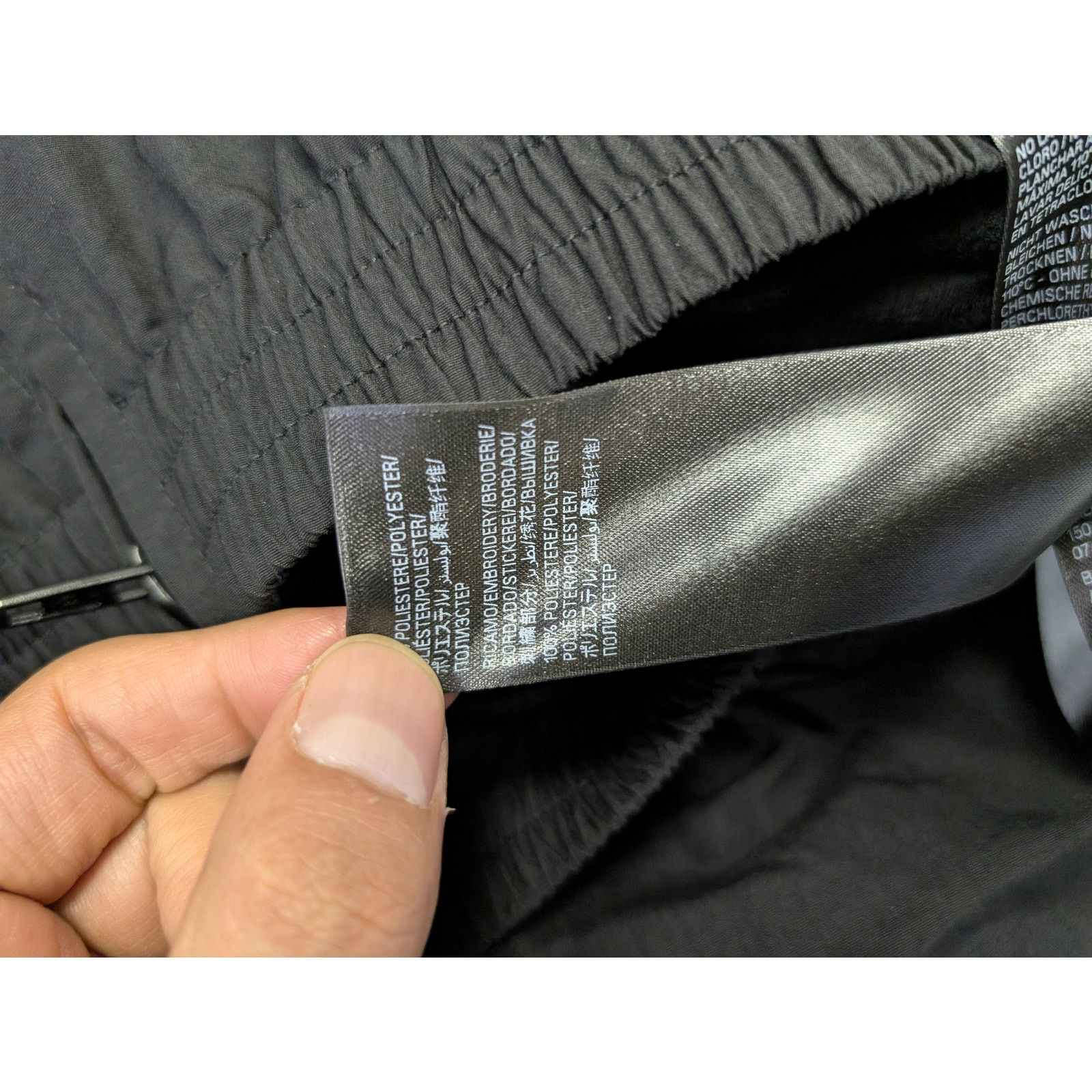 Balenciaga o1rshd1 Men's Overcoat small fit tracksuit jacket in Black Size US S / EU 44-46 / 1 - 17 Thumbnail