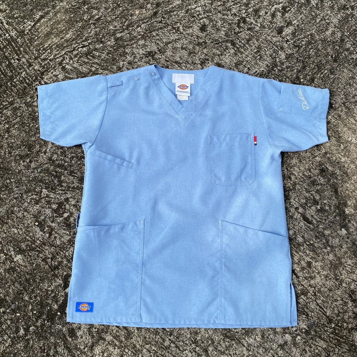 Dickies FOLK Dickles Light Blue V-Neck Scrub Top – Dickies Workwear Size S / US 4 / IT 40 - 1 Thumbnail