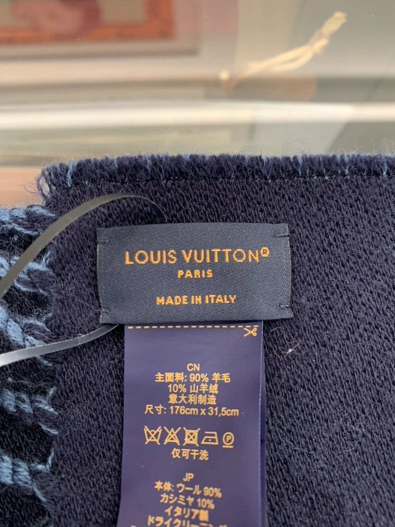 Louis Vuitton Louis Vuitton Graphic Dual Wool Cashmere Scarf- Size ONE SIZE - 8 Thumbnail