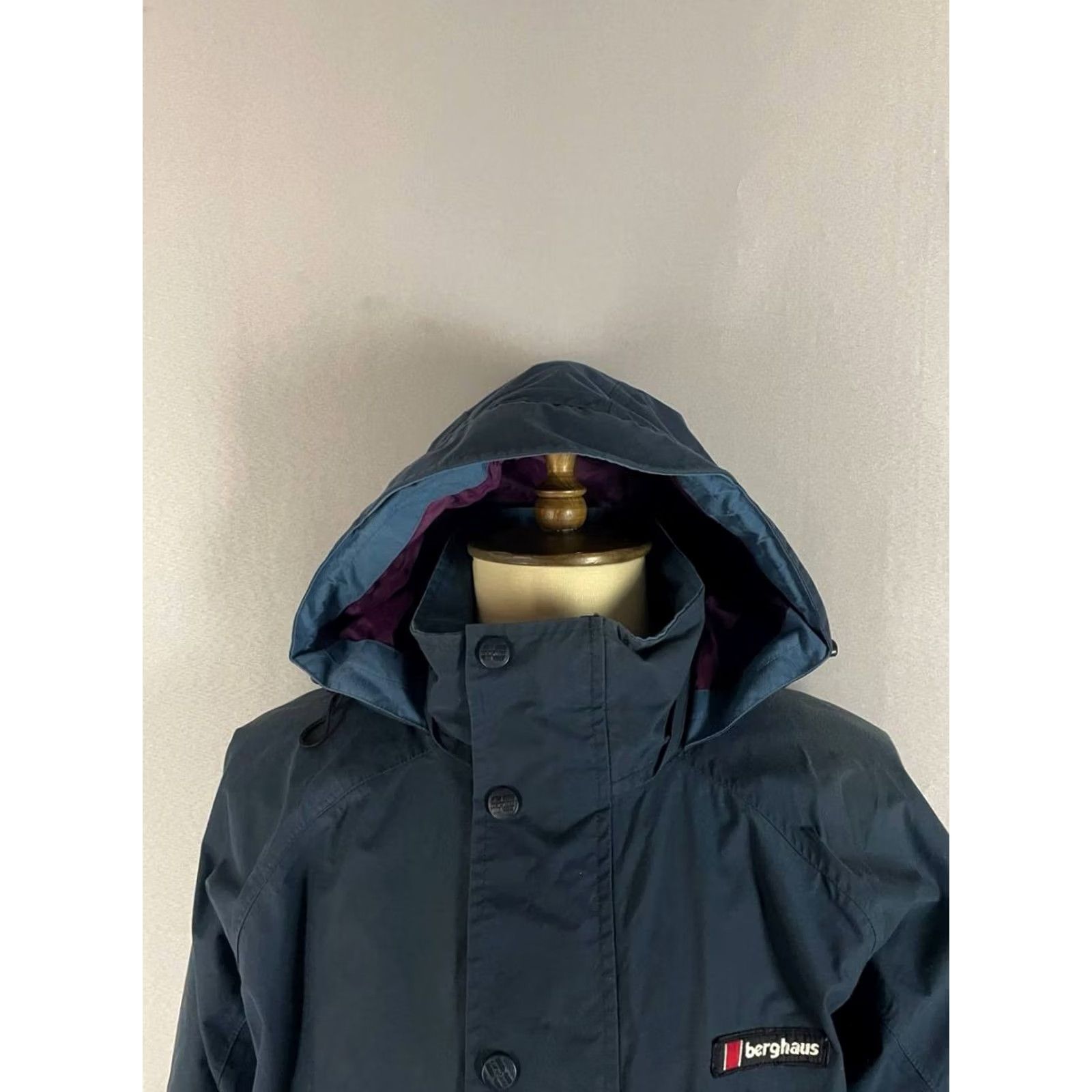Berghaus Berghaus Jacket Size M Navy Nylon Mens Hooded Long Sleeve Full Zipper Size US M / EU 48-50 / 2 - 4 Thumbnail
