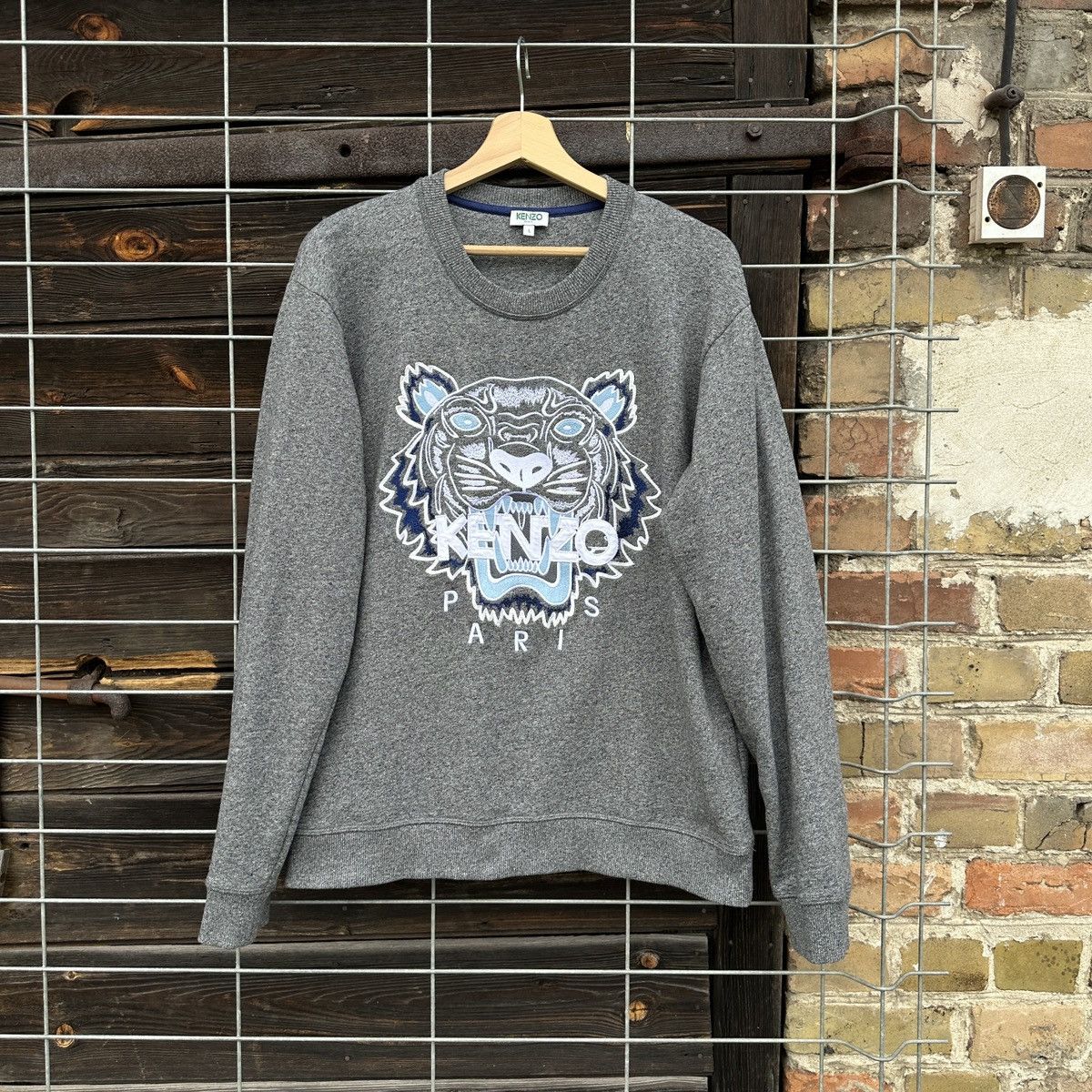 Kenzo Vintage Kenzo Sweatshirt Embroidered Tiger Crewneck Y2K L Size US L / EU 52-54 / 3 - 2 Thumbnail