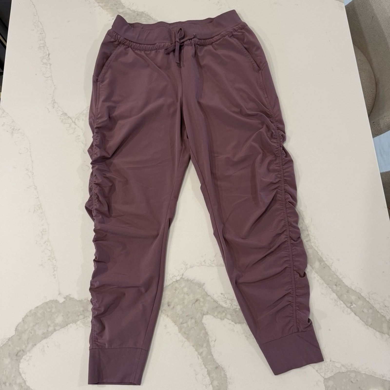 Athleta Athleta Attitude Ruched Jogger Pants Womens 6 VolcanicViolet Size 28" / US 6 / IT 42 - 5 Thumbnail