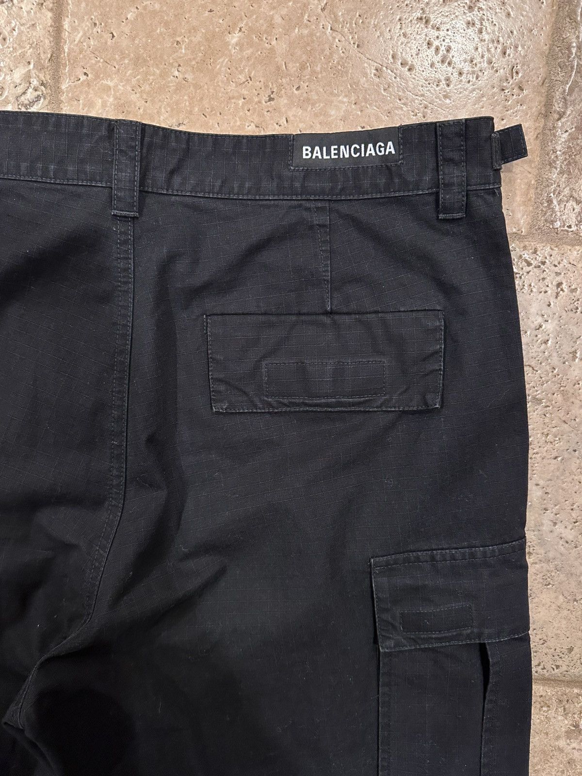 Balenciaga Balenciaga Wide Leg Black Ripstop Cargo Trousers Pants Size US 34 / EU 50 - 12 Thumbnail