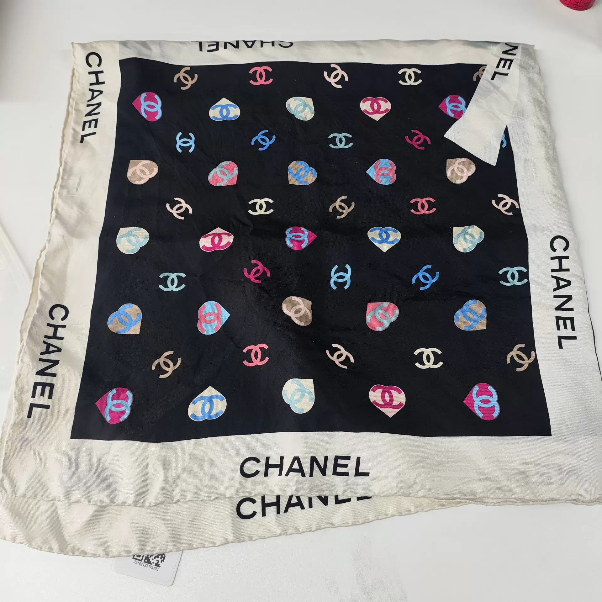 Chanel Chanel colorblocked silk scarf 90x90 Size ONE SIZE - 1 Thumbnail