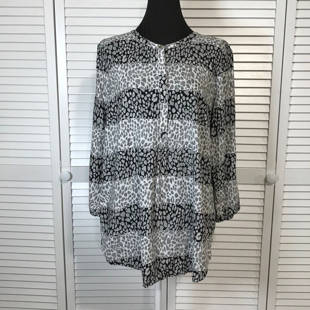 Liz Claiborne Liz Claiborne Studio Gray Striped Leopard Tunic Blouse L Size L / US 10 / IT 46 - 1 Thumbnail