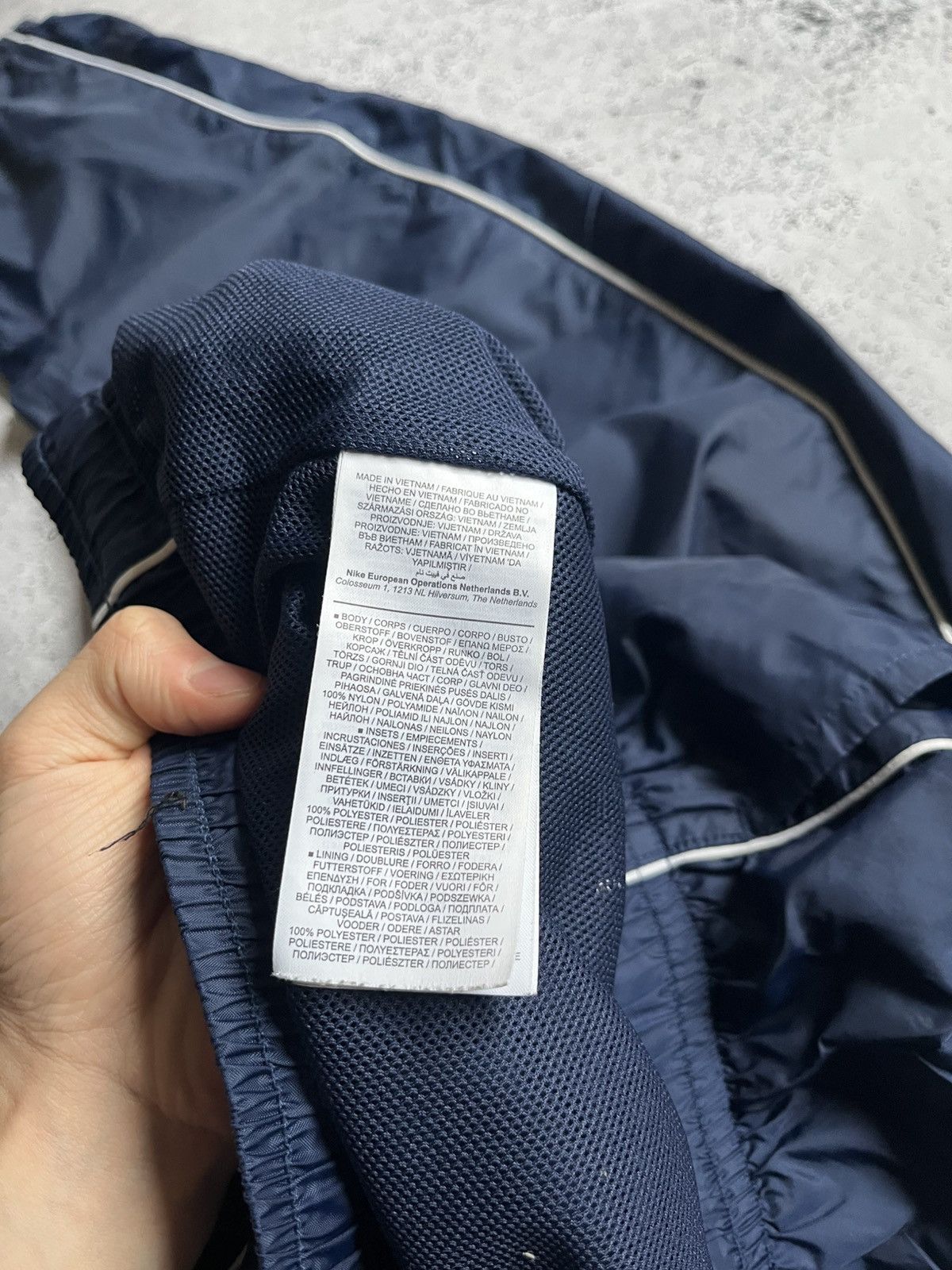 Nike Vintage Nike Drill Track Pants Nylon Mini Swoosh Y2K USA Size US 34 / EU 50 - 6 Thumbnail