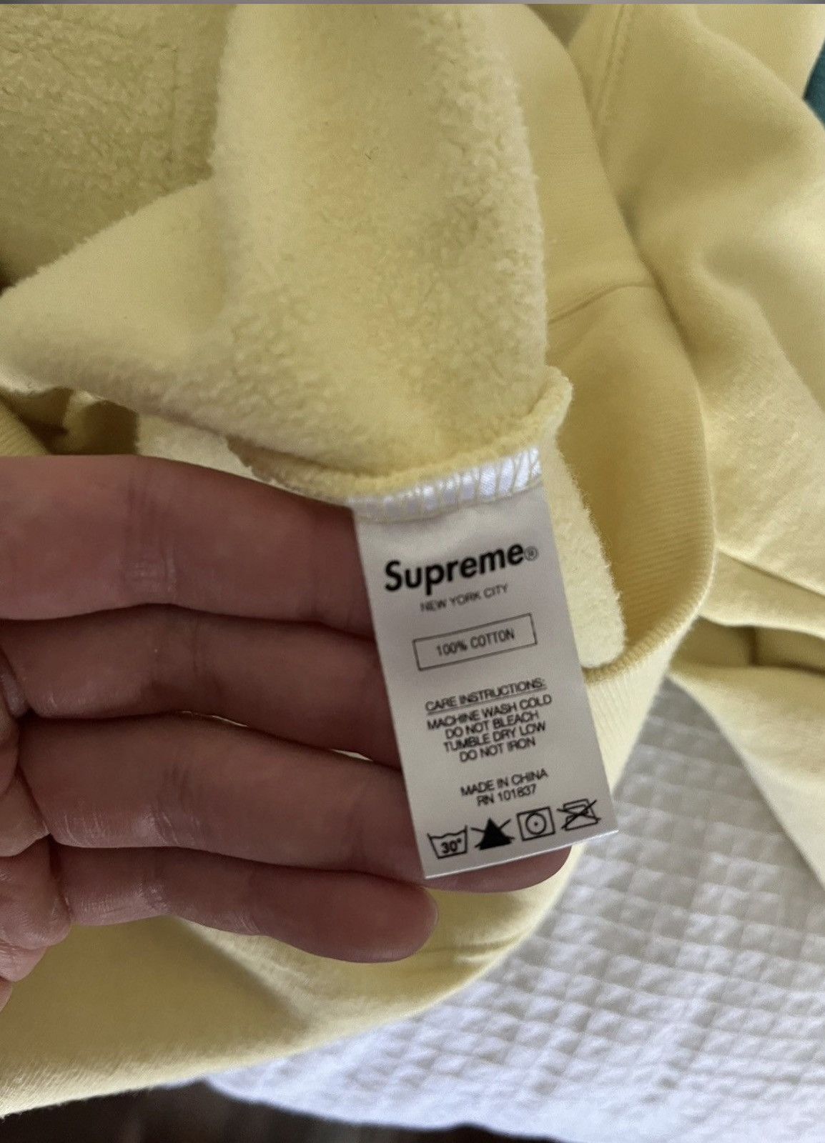 Supreme YELLOW SUPREME BIG ARC CREWNECK Size US M / EU 48-50 / 2 - 5 Thumbnail