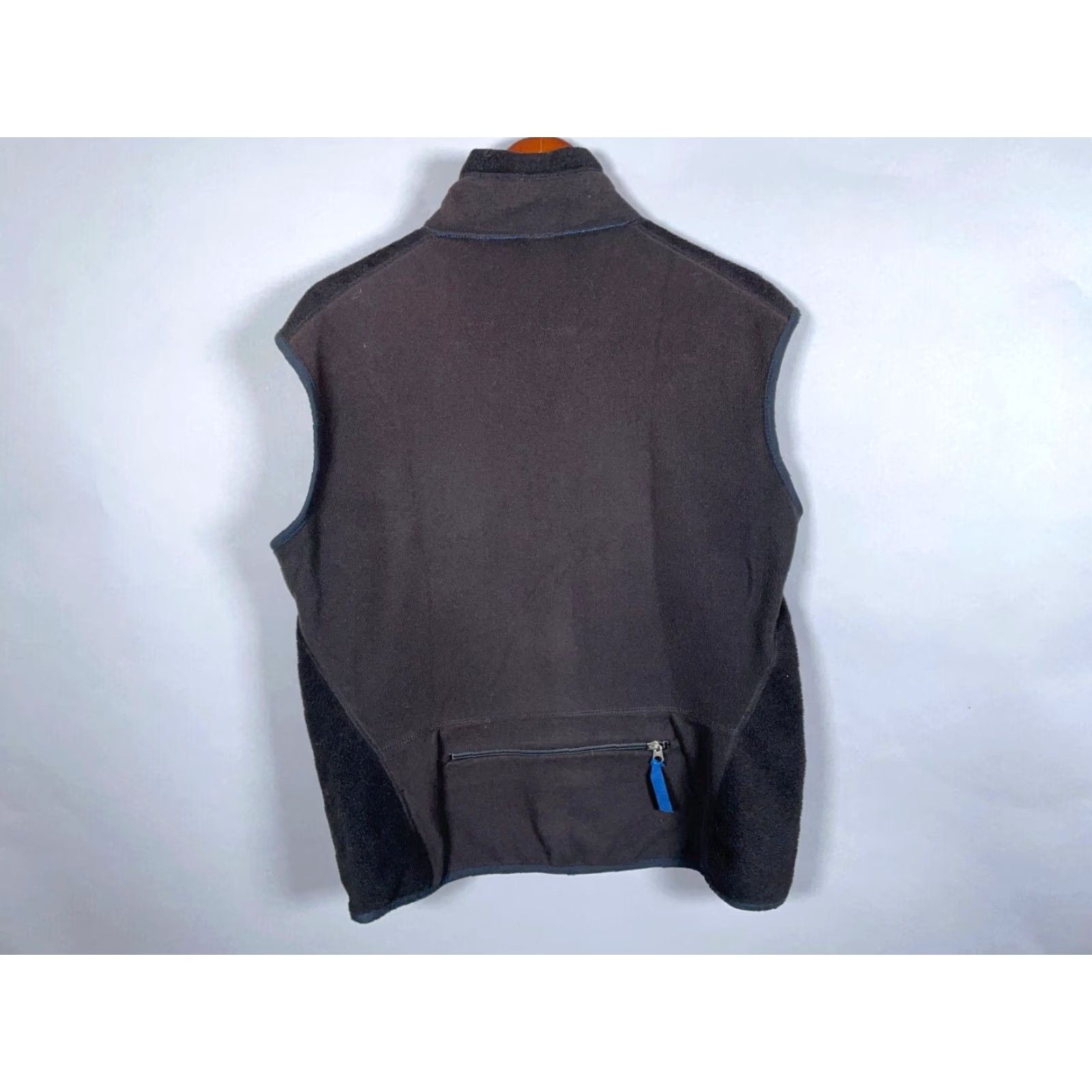 Patagonia VTG Patagonia PEF Full Zip Fleece Vest Black USA Made Outdoors Large Men Adult Zip Vest Size US L / EU 52-54 / 3 - 2 Thumbnail
