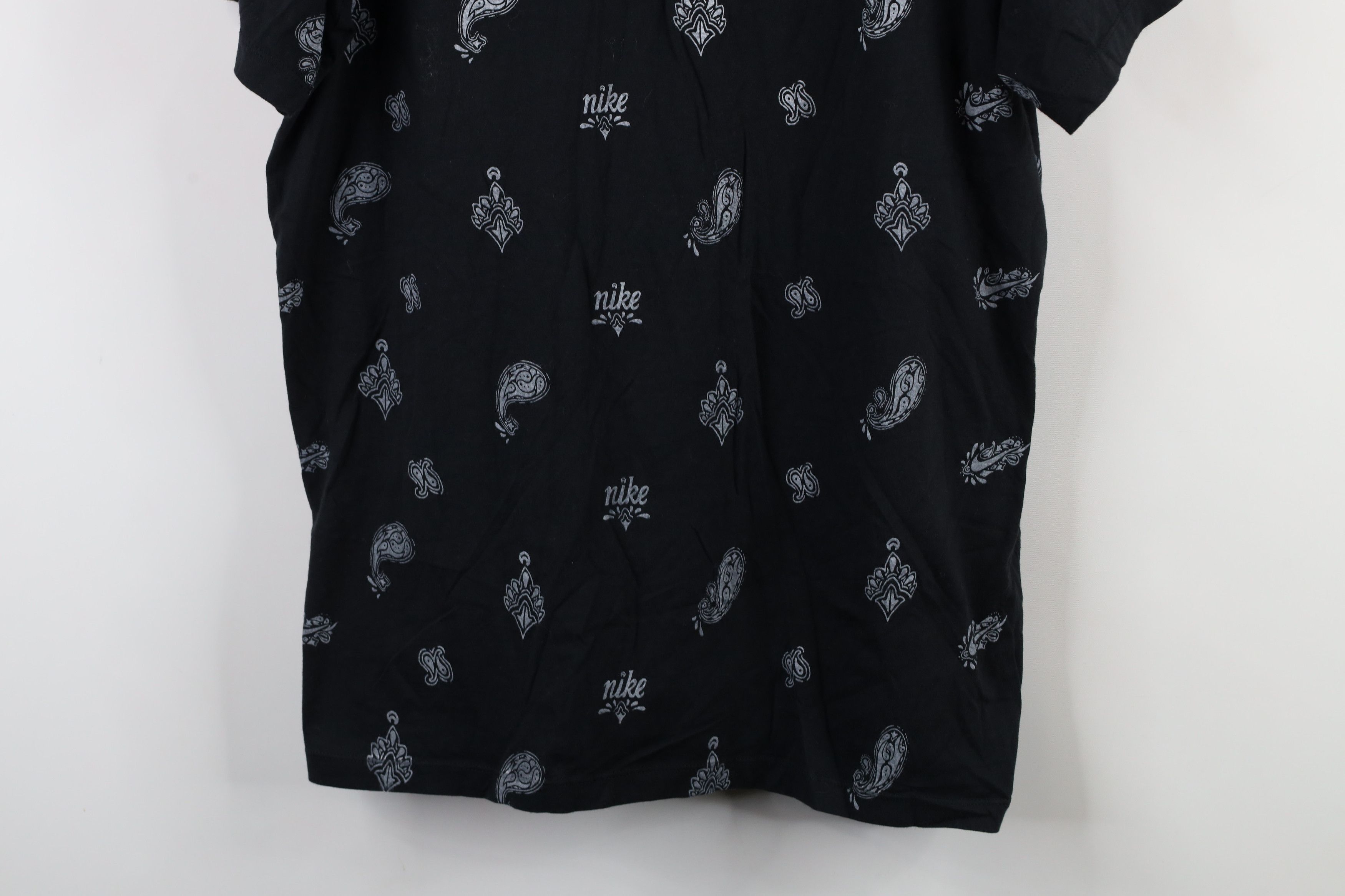 Nike × Vintage Nike Script Geometric Paisley All Over Print T-Shirt Black Size US XL / EU 56 / 4 - 3 Thumbnail