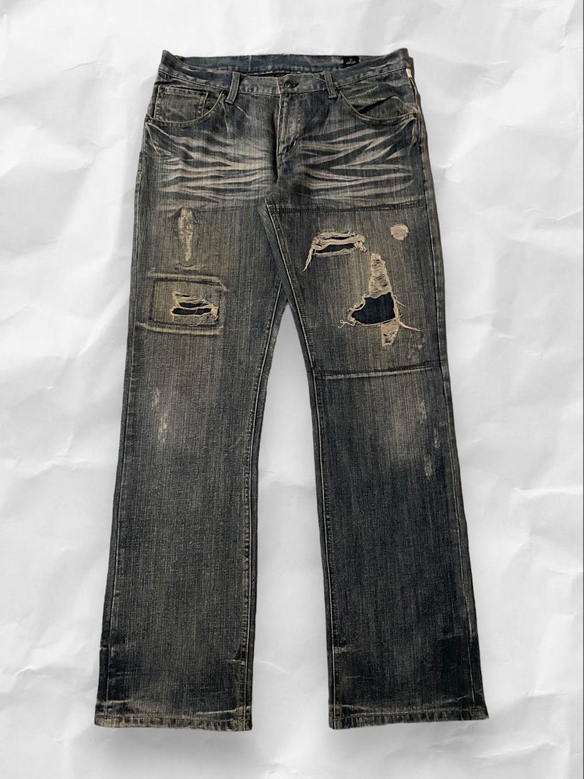 Vintage Semantic Design Grunge Union Jack Wash Distressed Denim 