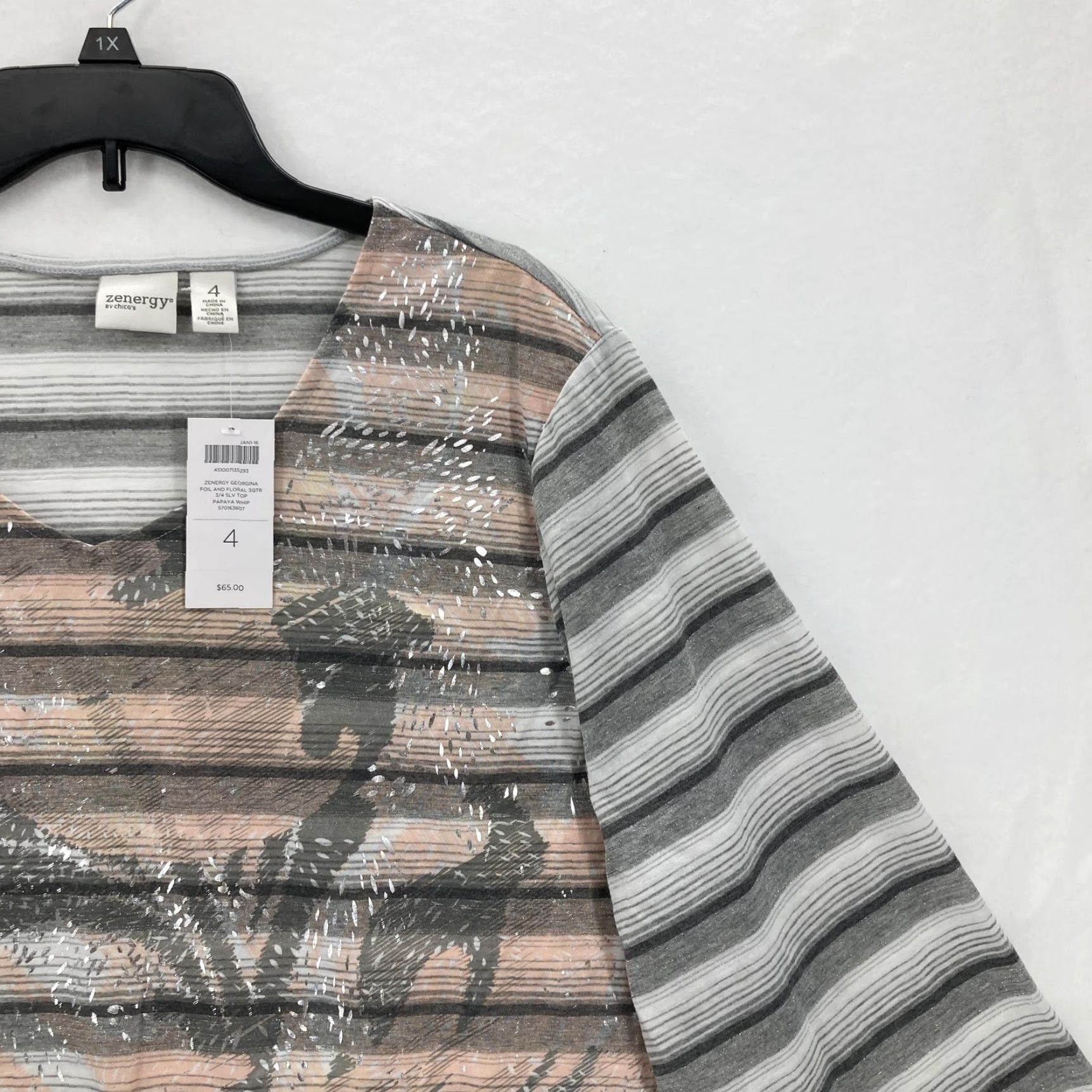 Vintage Chicos Zenergy Georgina Top Womens 4XL Papaya Whip Foil Floral 3/4 Sleeve Stripe Blouse V-Neck Gray Womens Size XXL / US 16-18 / IT 52-54 - 2 Thumbnail