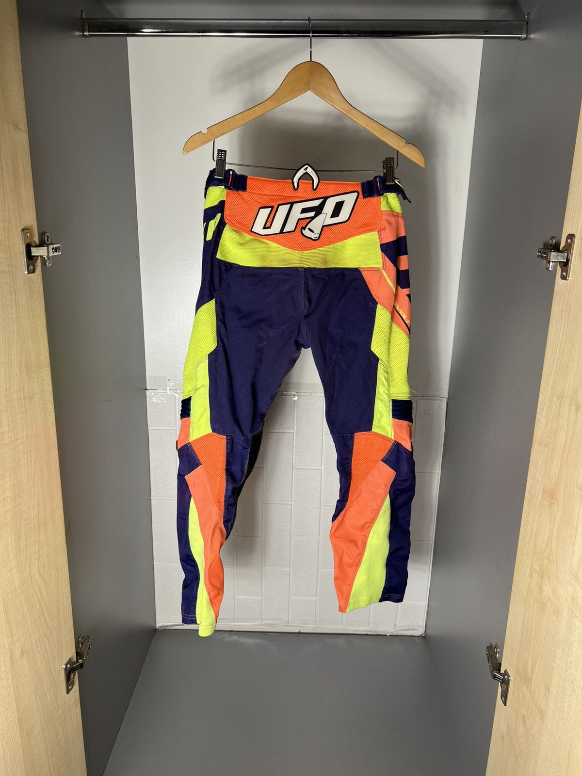 NASCAR UFO PLAST MOTORCYCLE PANTS RACING BIKE CYCLE RETRO Y2K 90s Size US 28 / EU 44 - 23 Thumbnail