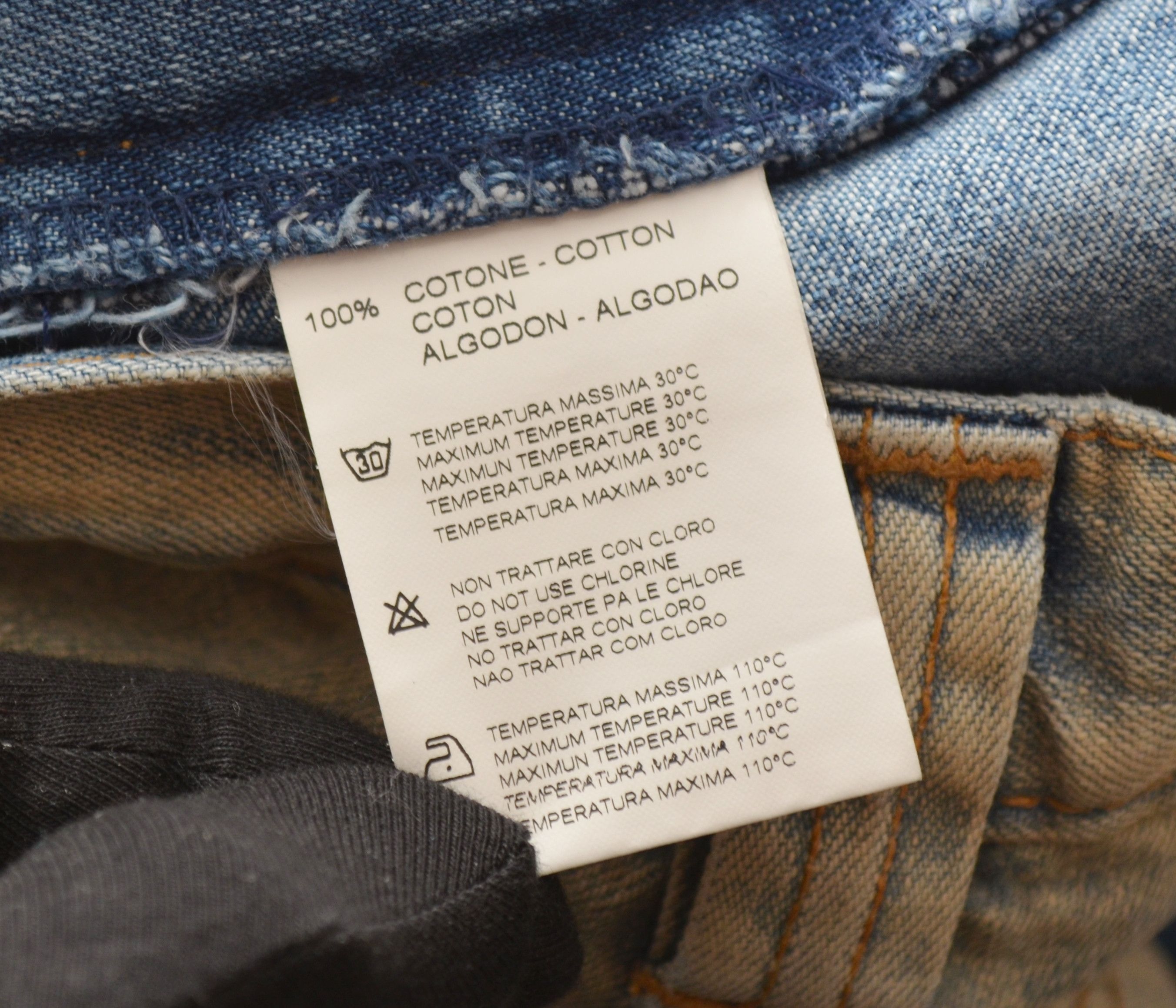 Versace × Vintage Versace Classic Jeans Size W30 L32 RARE Vintage y2k Size US 30 / EU 46 - 11 Thumbnail