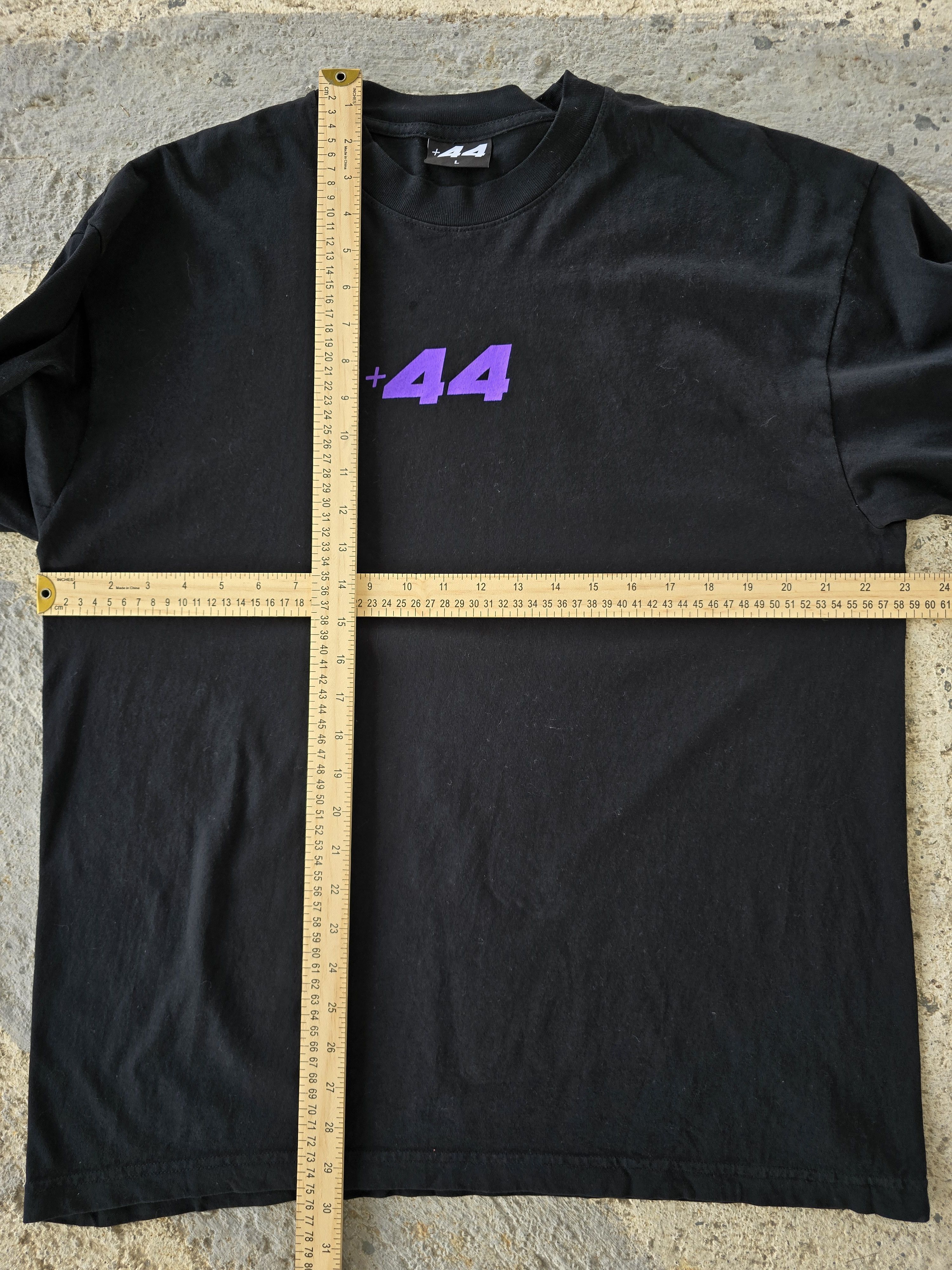 +44 Lewis Hamilton Crew 2025 Shirt Size US L / EU 52-54 / 3 - 6 Thumbnail