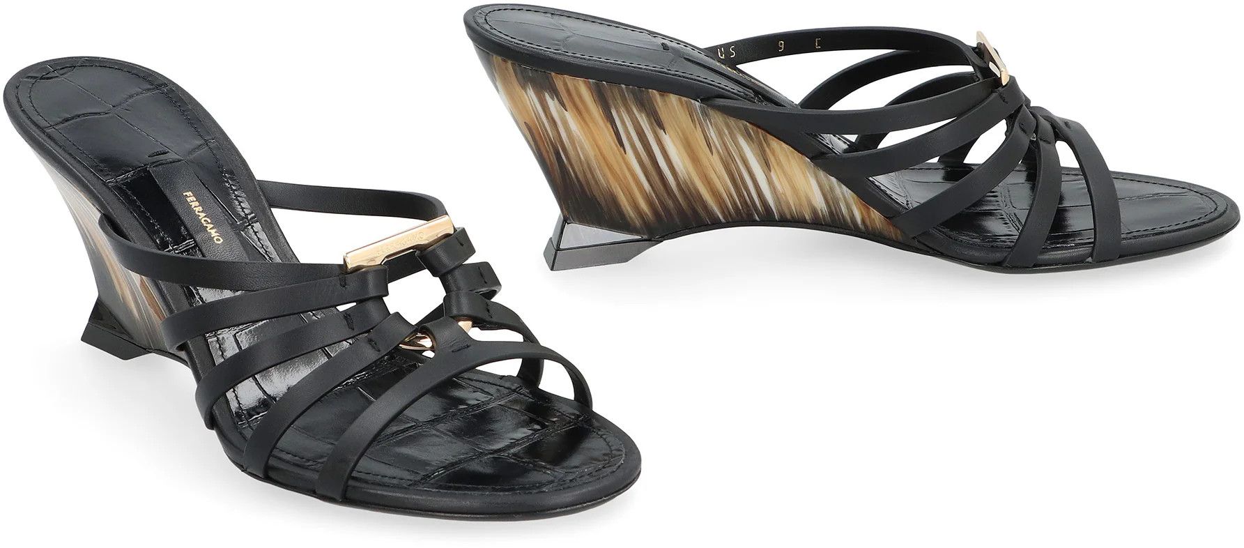 Salvatore Ferragamo o1s1rm0924 Gancini Wedge Slide in Nero Size US 5.5 / IT 35.5 - 7 Thumbnail