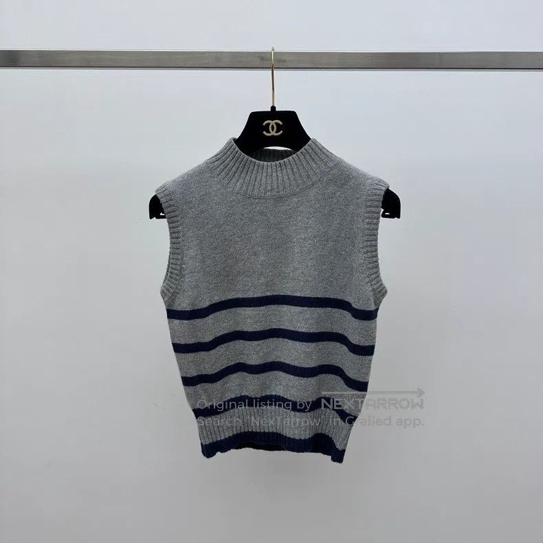Brunello Cucinelli Brunello Cucinelli Knitted vest Size M / US 6-8 / IT 42-44 - 1 Thumbnail