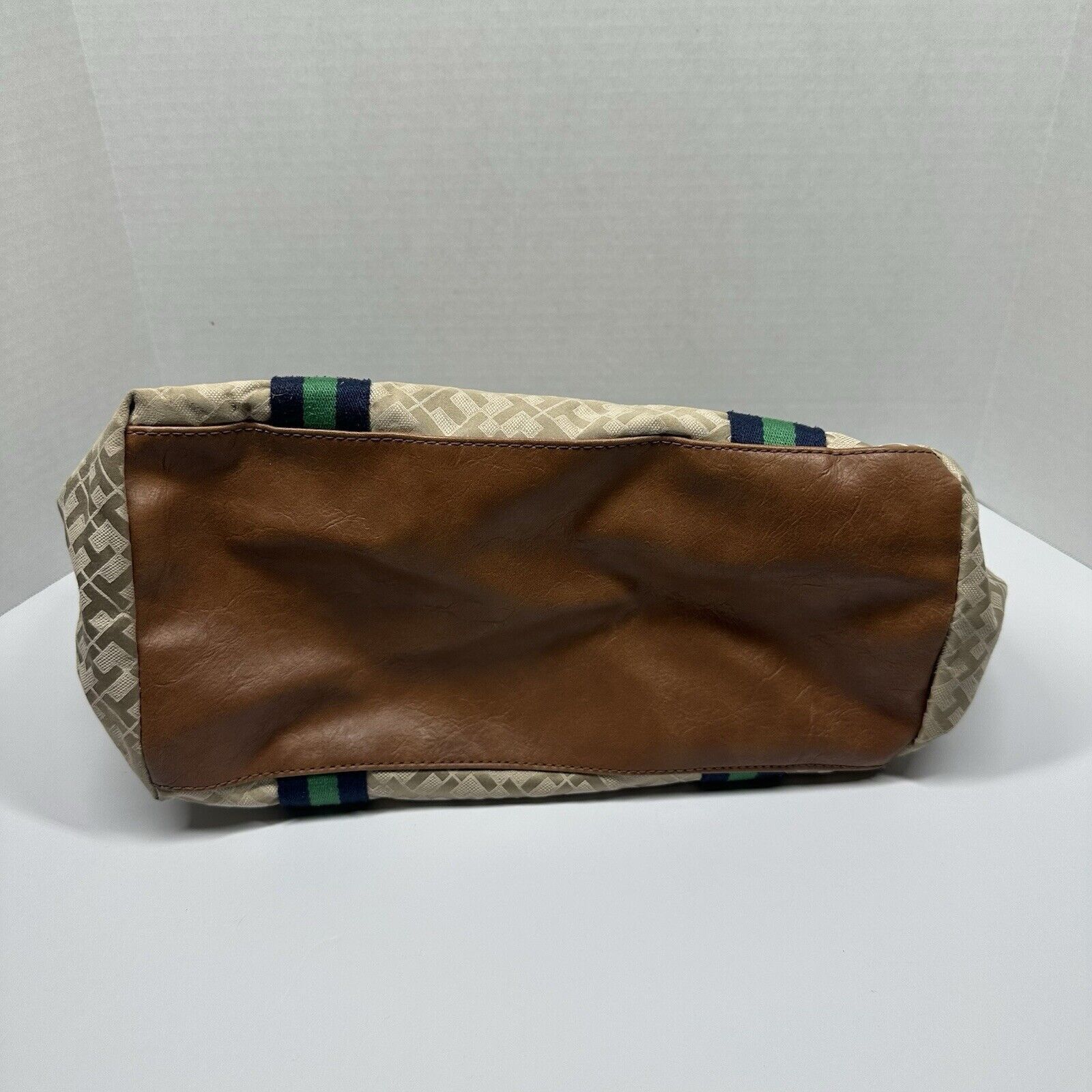 Tommy Hilfiger Tommy Hilfiger Beige with Green Navy Stripe Handbag Size ONE SIZE - 11 Thumbnail