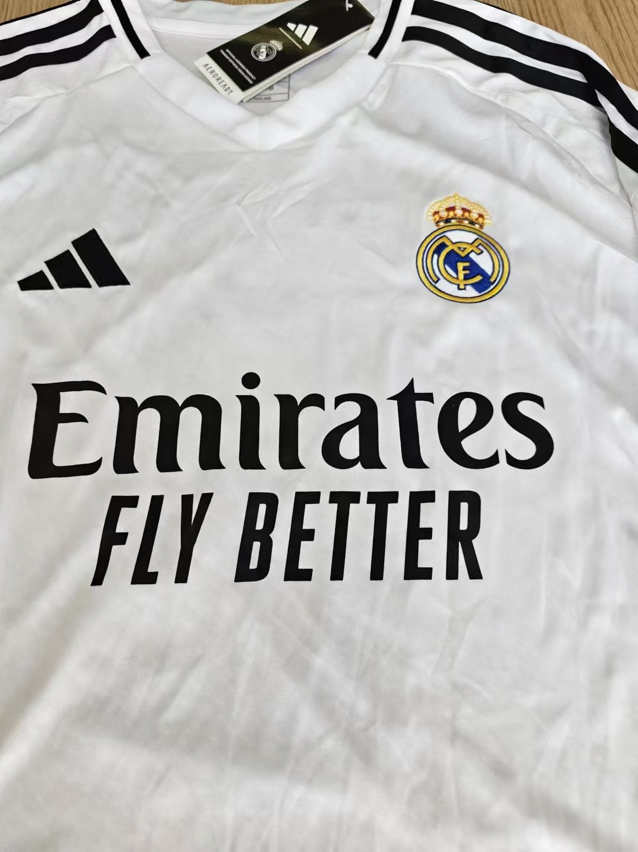 Other Real Madrid 2024 2025 Jersey #10 Luka Modrić Jersey Size US M / EU 48-50 / 2 - 3 Thumbnail