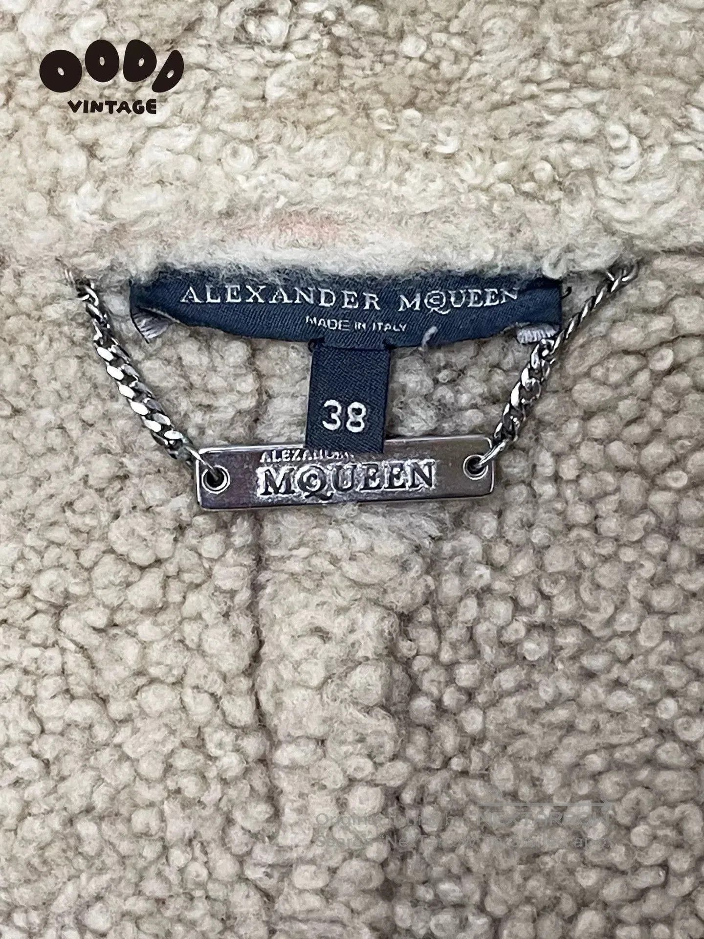 Alexander McQueen Alexander McQueen 2004 Coated Wool Coat. Size M / US 6-8 / IT 42-44 - 7 Thumbnail