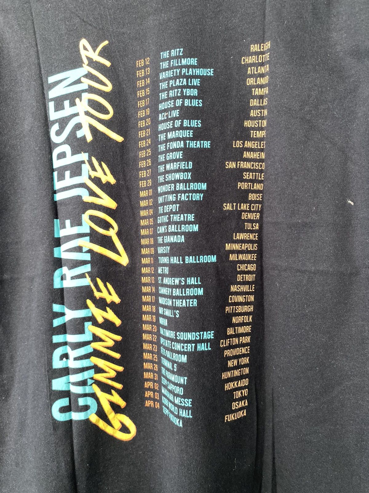 Band Tees VINTAGE CARLY RAE JEPSEN GIMME LOVE TOUR TEE Size US M / EU 48-50 / 2 - 7 Thumbnail