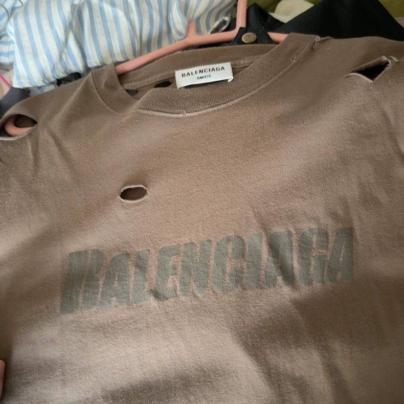 Balenciaga Balenciaga Ripped Short Sleeve T-Shirt, Size S Size US S / EU 44-46 / 1 - 2 Thumbnail
