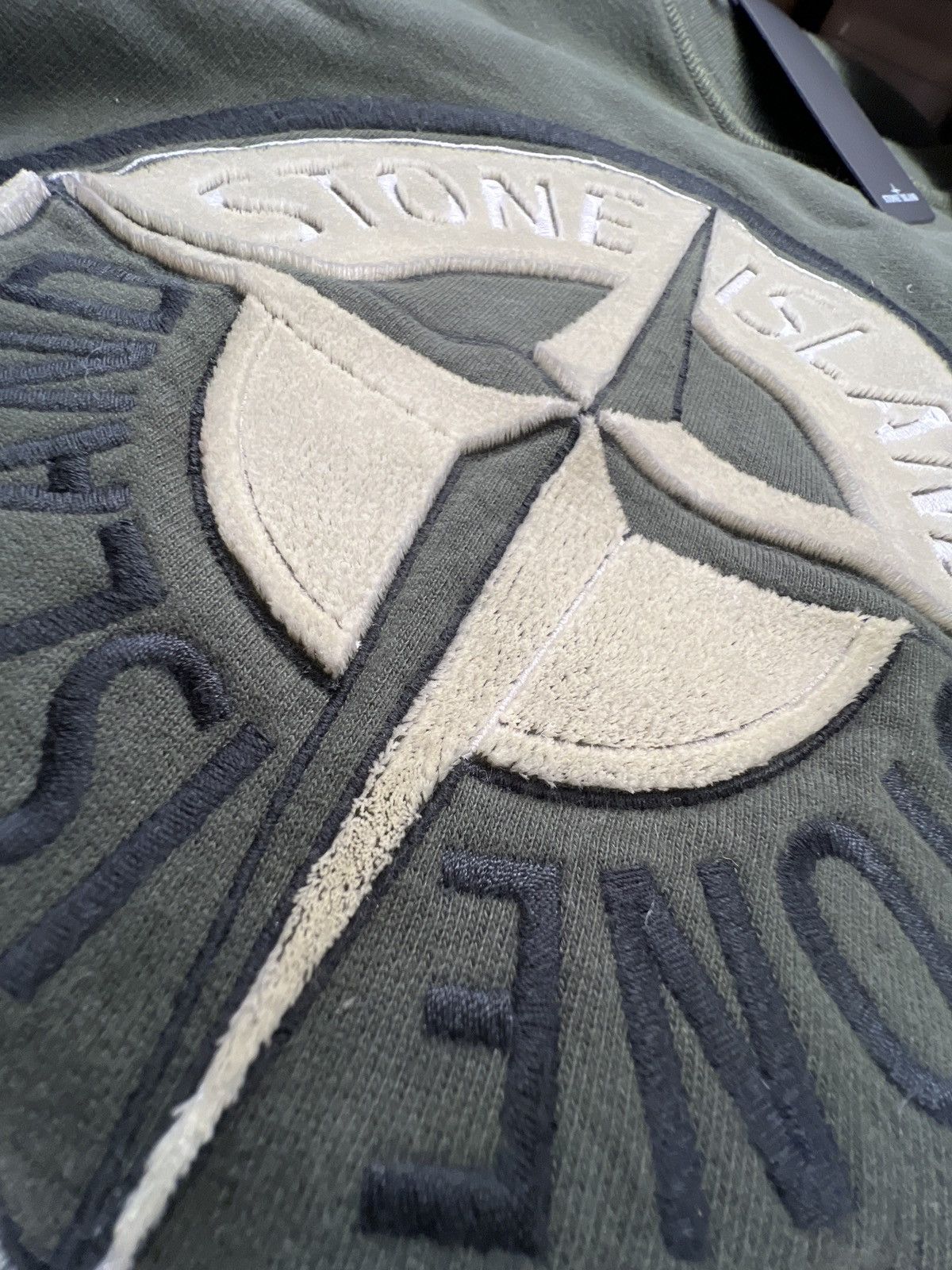 Stone Island NWT Embroidered Stone Island Sweatshirt Size US S / EU 44-46 / 1 - 3 Thumbnail