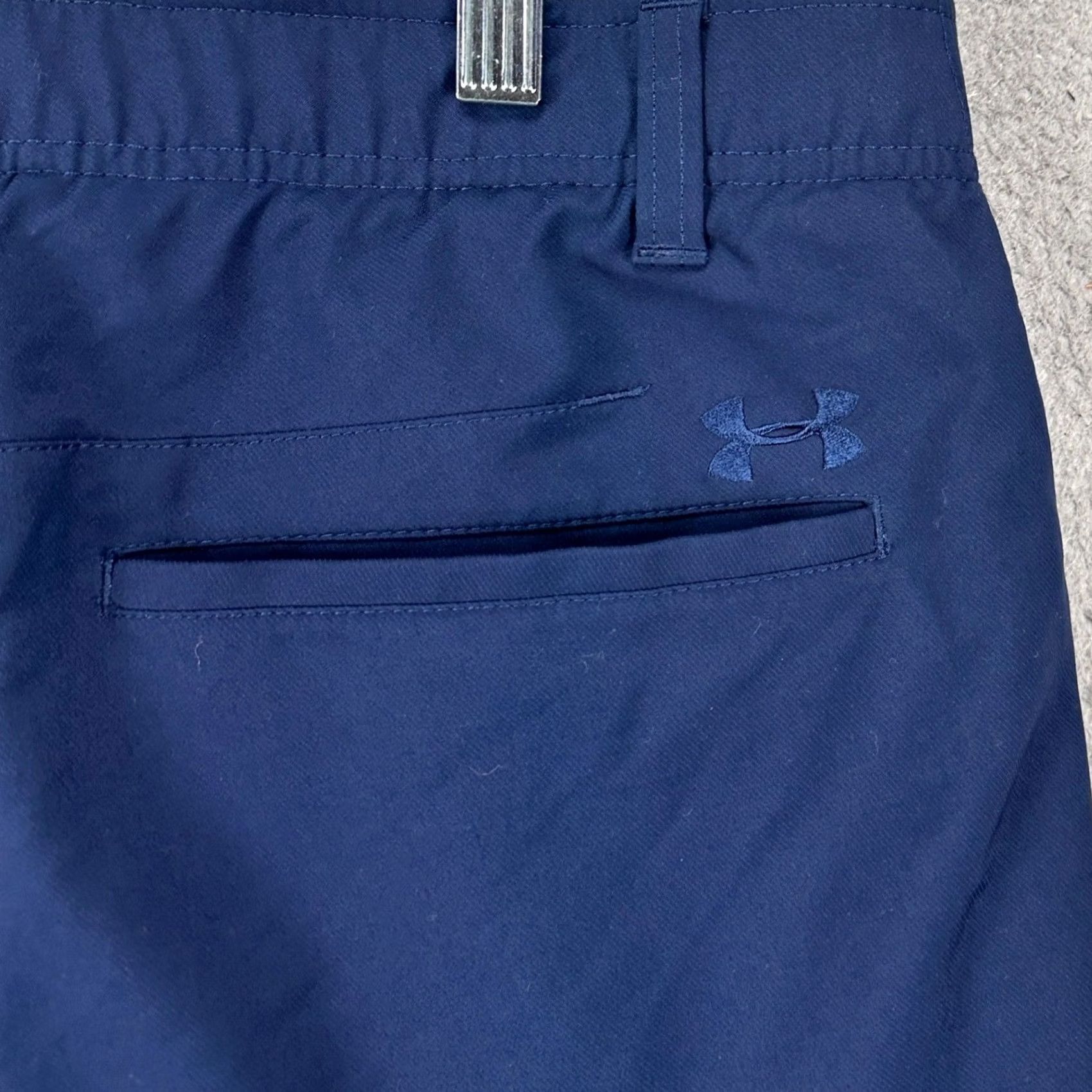 Under Armour Under Armour Mens 34X32 Pants Blue Nylon Blend Stretch Straight Leg EUC Golf Pants Regular Waist 34 Inseam 32 Mens Boys Womens Size US 34 / EU 50 - 4 Thumbnail