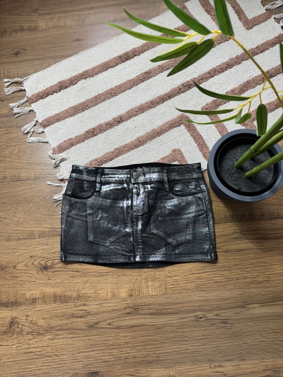 Lip Service VINTAGE LIP SERVICE METALLIC MINI DENIM SKIRT Size 30" / US 8 / IT 44 - 2 Thumbnail