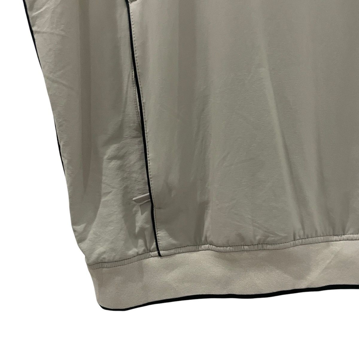 Burberry Burberry Golf Big Logo Sleeveless Jacket Size US L / EU 52-54 / 3 - 2 Thumbnail
