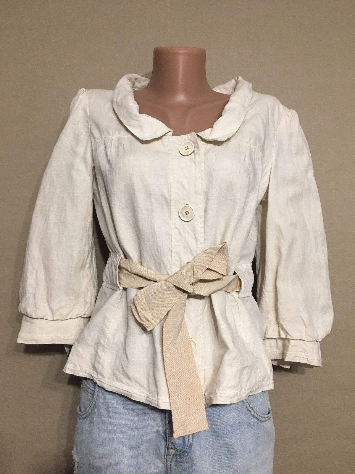 Carolina Herrera Carolina Herrera Beige Linen Vintage Light Jacket Size 8 Size S / US 4 / IT 40 - 1 Thumbnail