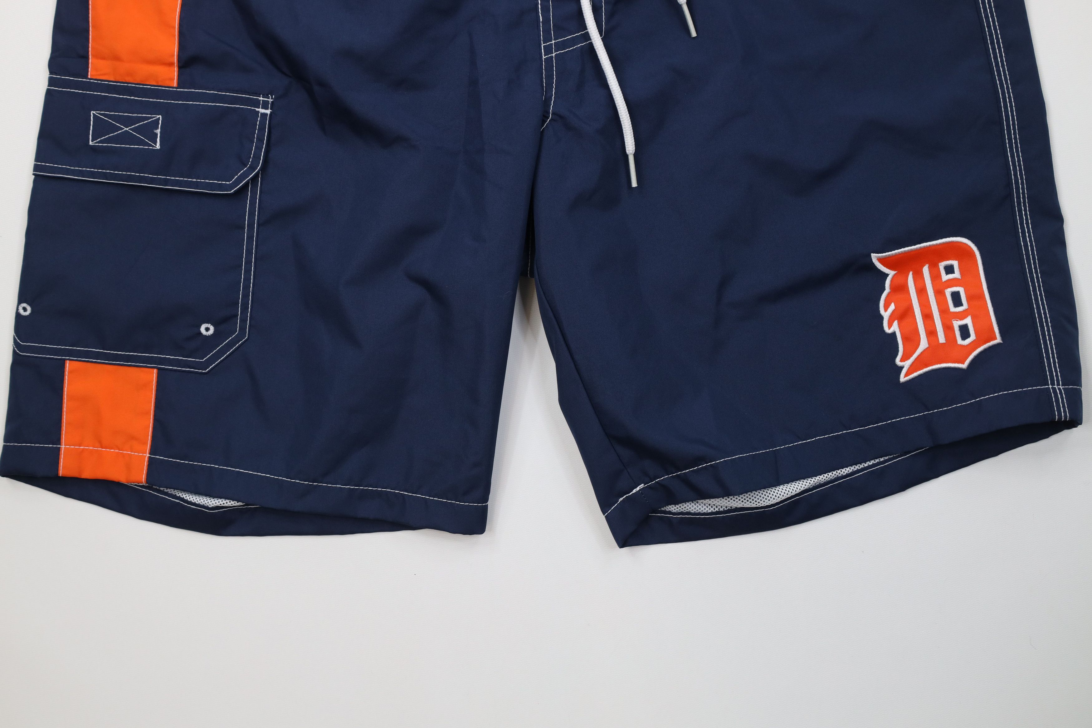 Vintage Deadstock Vintage Y2K Detroit Tigers Baseball Lined Shorts Size US 34 / EU 50 - 4 Thumbnail