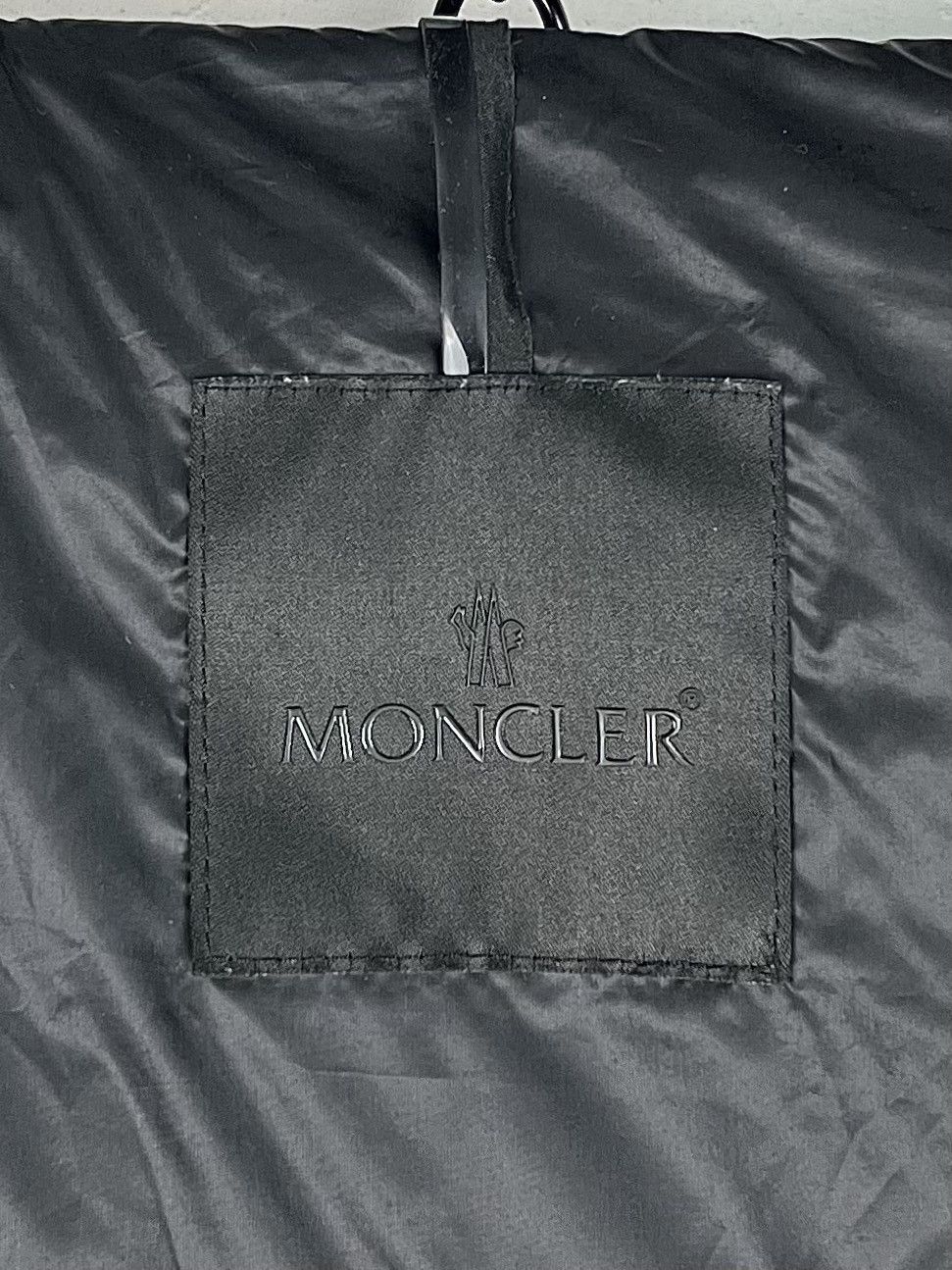 Moncler MONCLER Down Light Jacket PEYRE GIUBBOTTO Patch Printed Logo Size US M / EU 48-50 / 2 - 13 Thumbnail