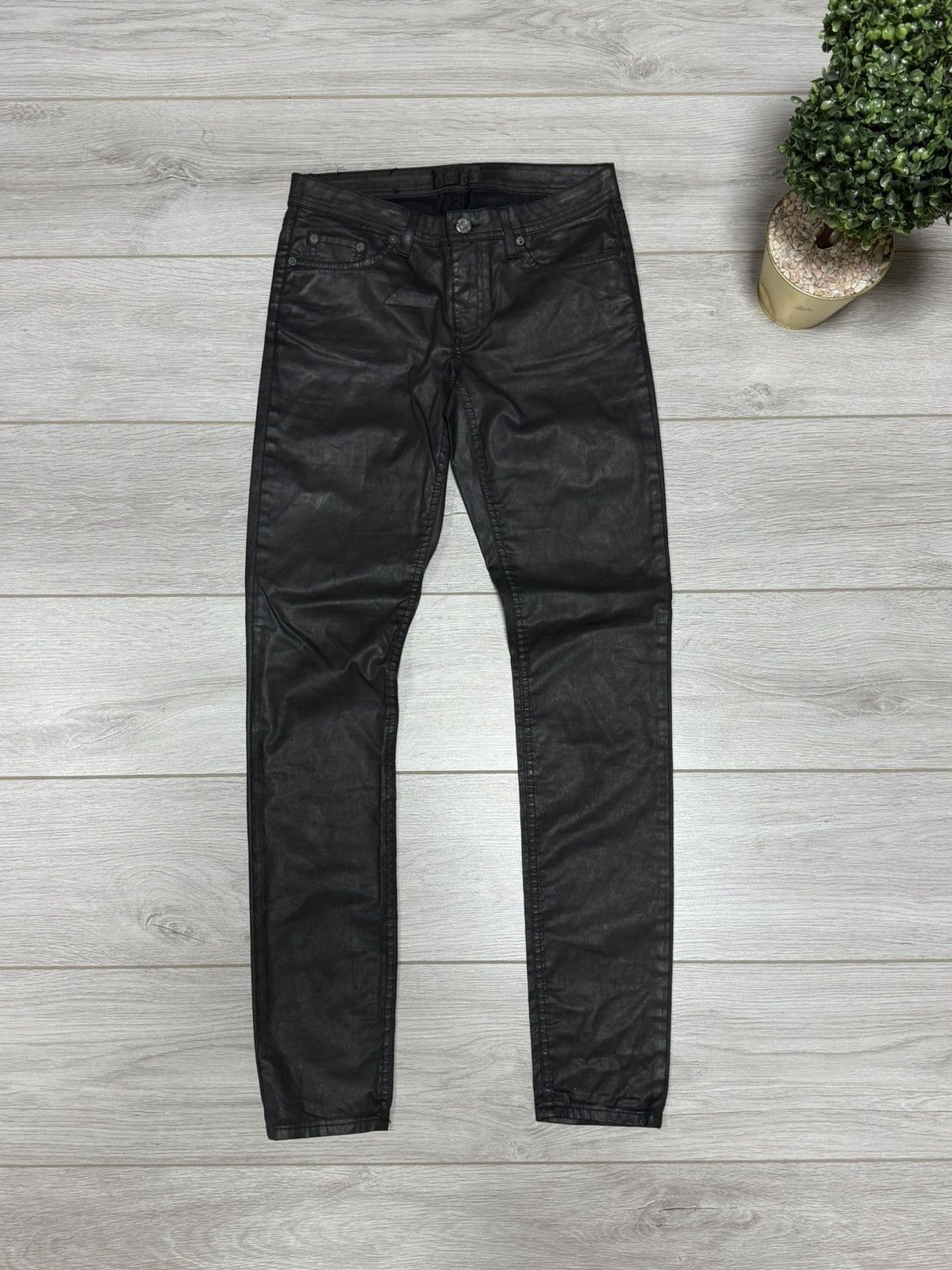 Acne Studios Acne Studios low pleather pants slim Size 28" / US 6 / IT 42 - 1 Thumbnail