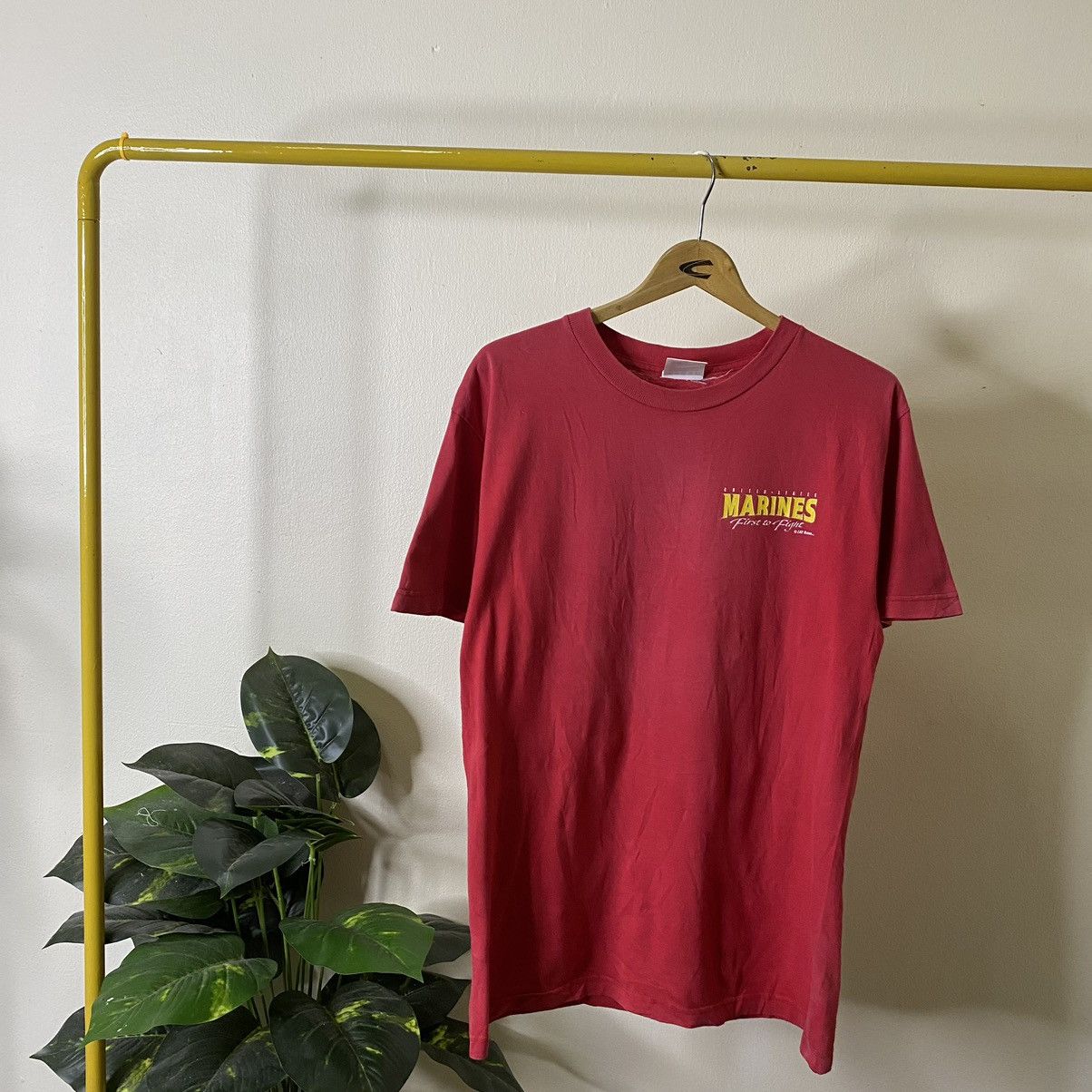 Vintage Vintage 1990s US Marines First To Fight Army Military Tee Size US M / EU 48-50 / 2 - 5 Thumbnail