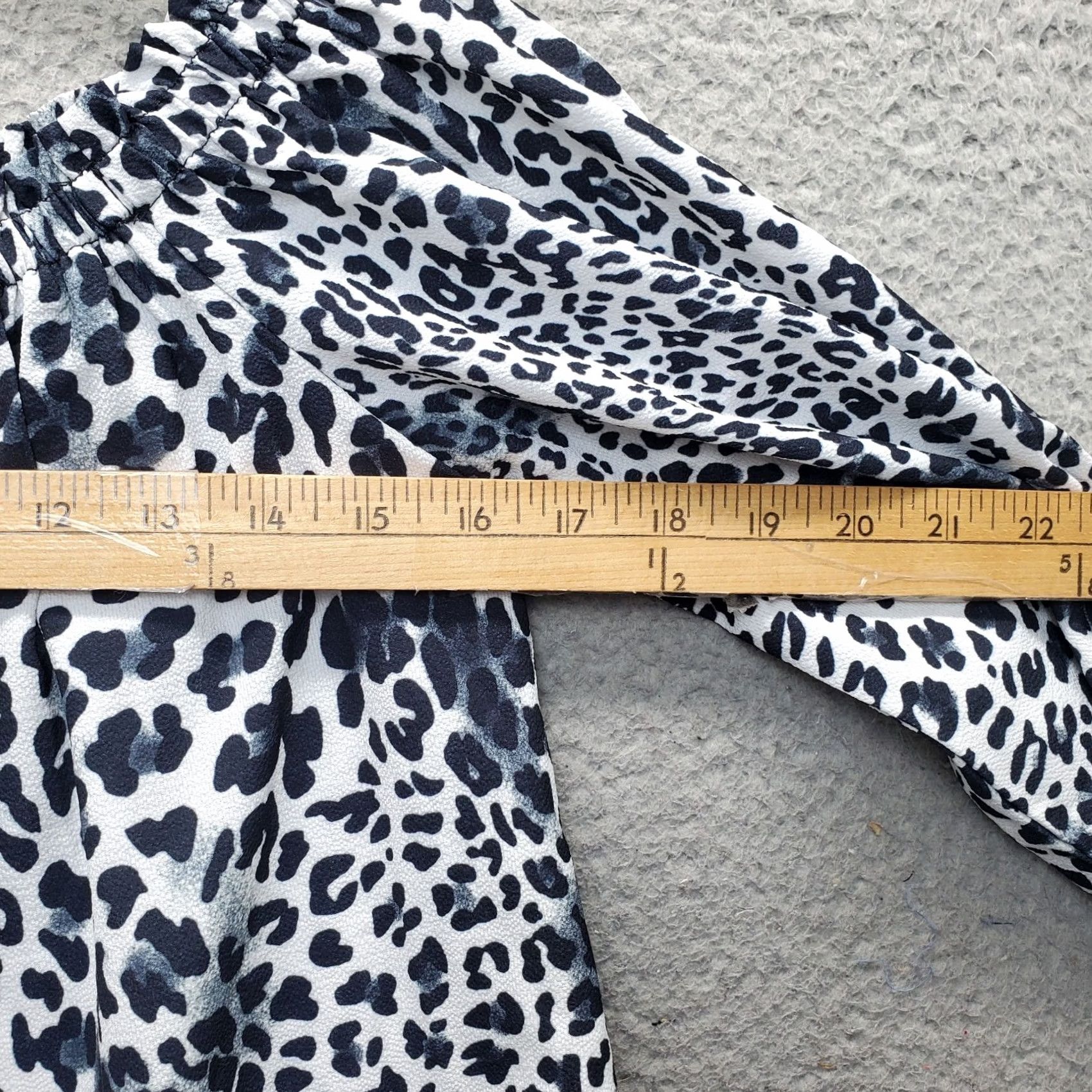 Vintage Better Be Blouse Womens Size S Womens Leopard Print Off the Shoulder High Low Round Hem Blouse Size S / US 4 / IT 40 - 4 Thumbnail