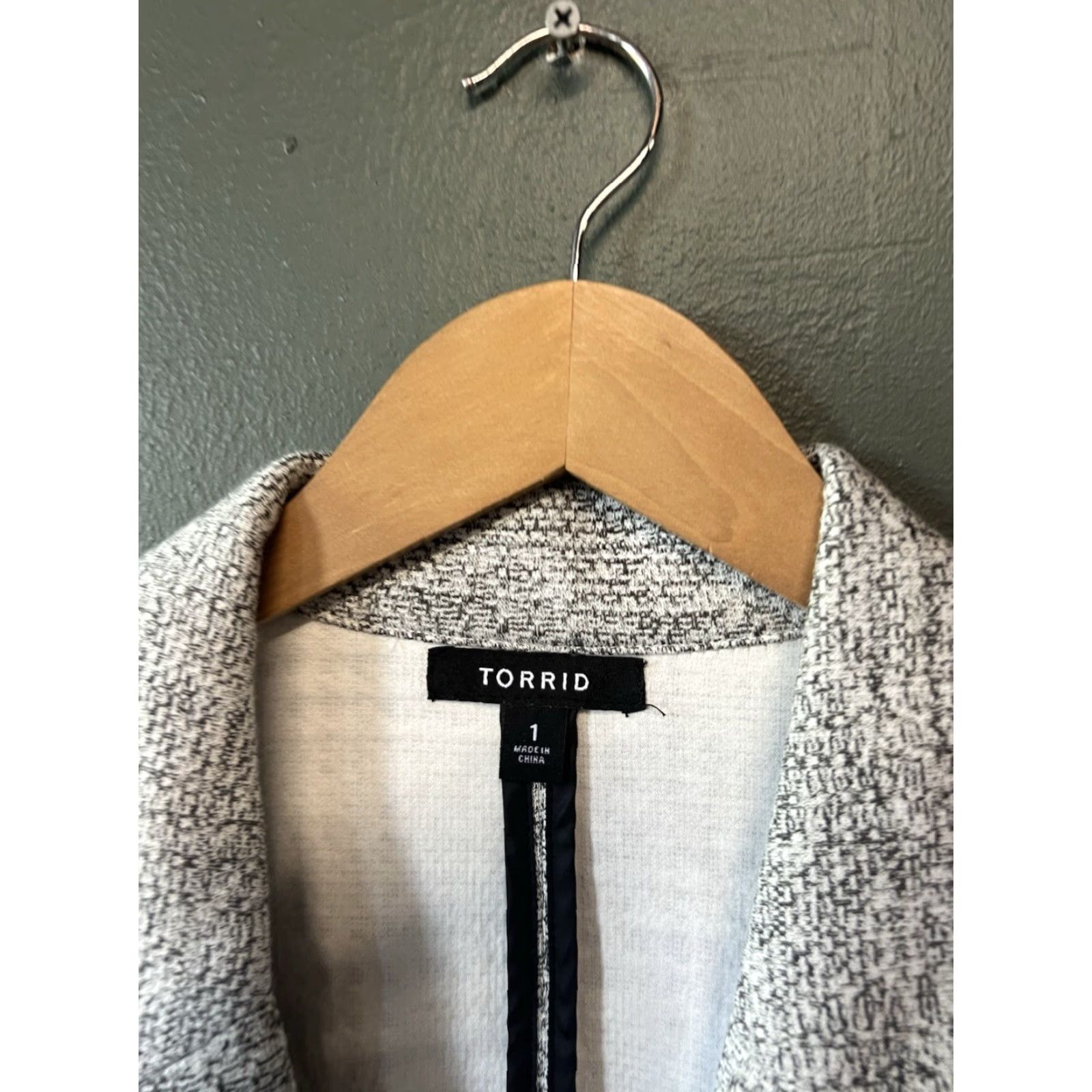 Torrid Torrid Blazer Jacket Long Sleeve Gray Womens Plus Size 1 Size XS / US 0-2 / IT 36-38 - 3 Thumbnail