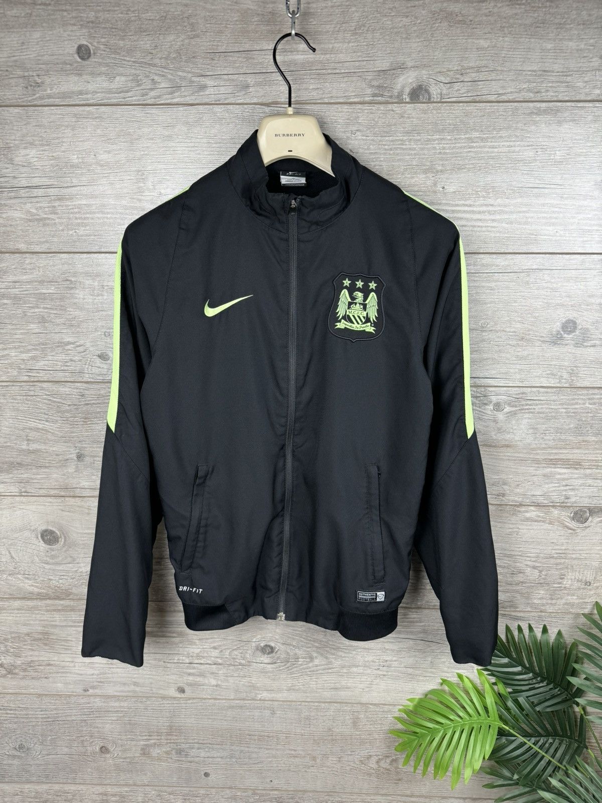 Nike × Vintage Nike Manchester City 2015-2016 Black Training Size S Size US S / EU 44-46 / 1 - 4 Thumbnail