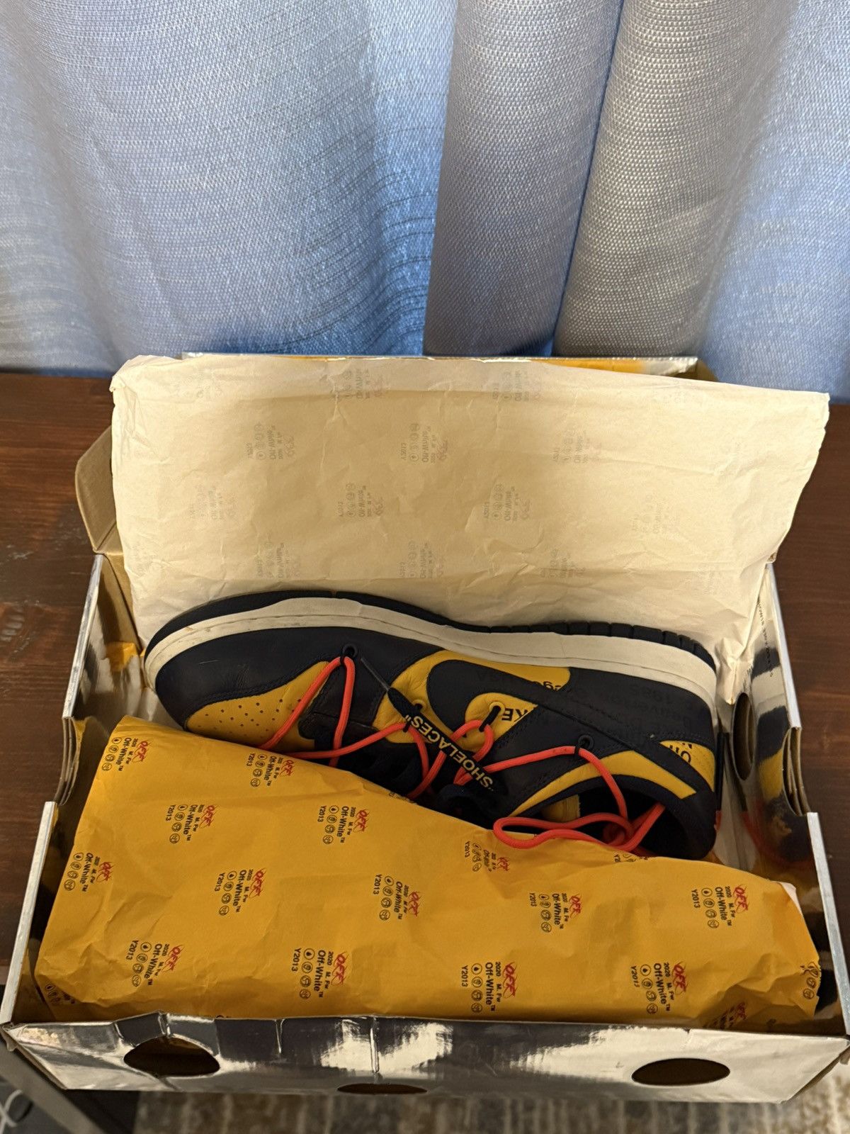 Off-White University Gold Off-White Dunk Size US 10 / EU 43 - 9 Thumbnail