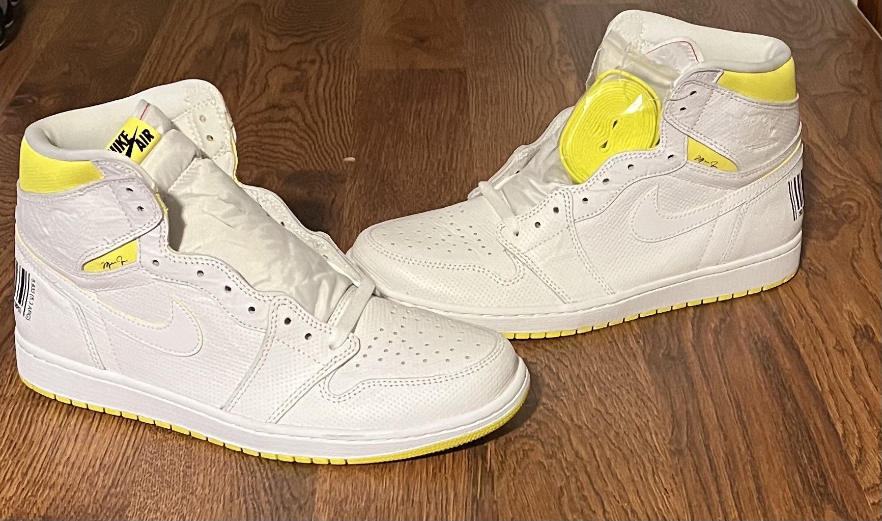 Air Jordan 1 High OG First Class Flight White Yellow